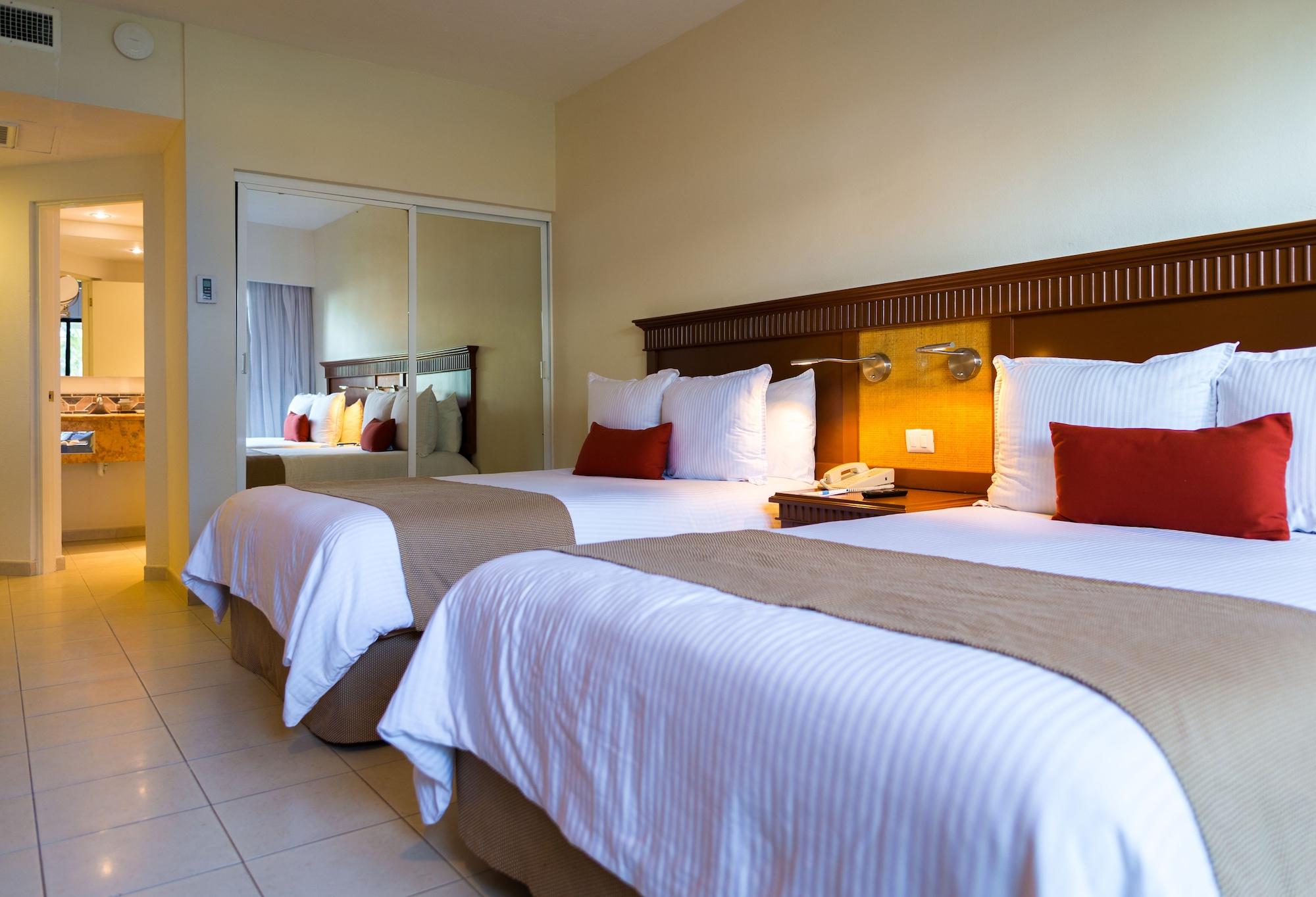The Reef Coco & Playa del Carmen