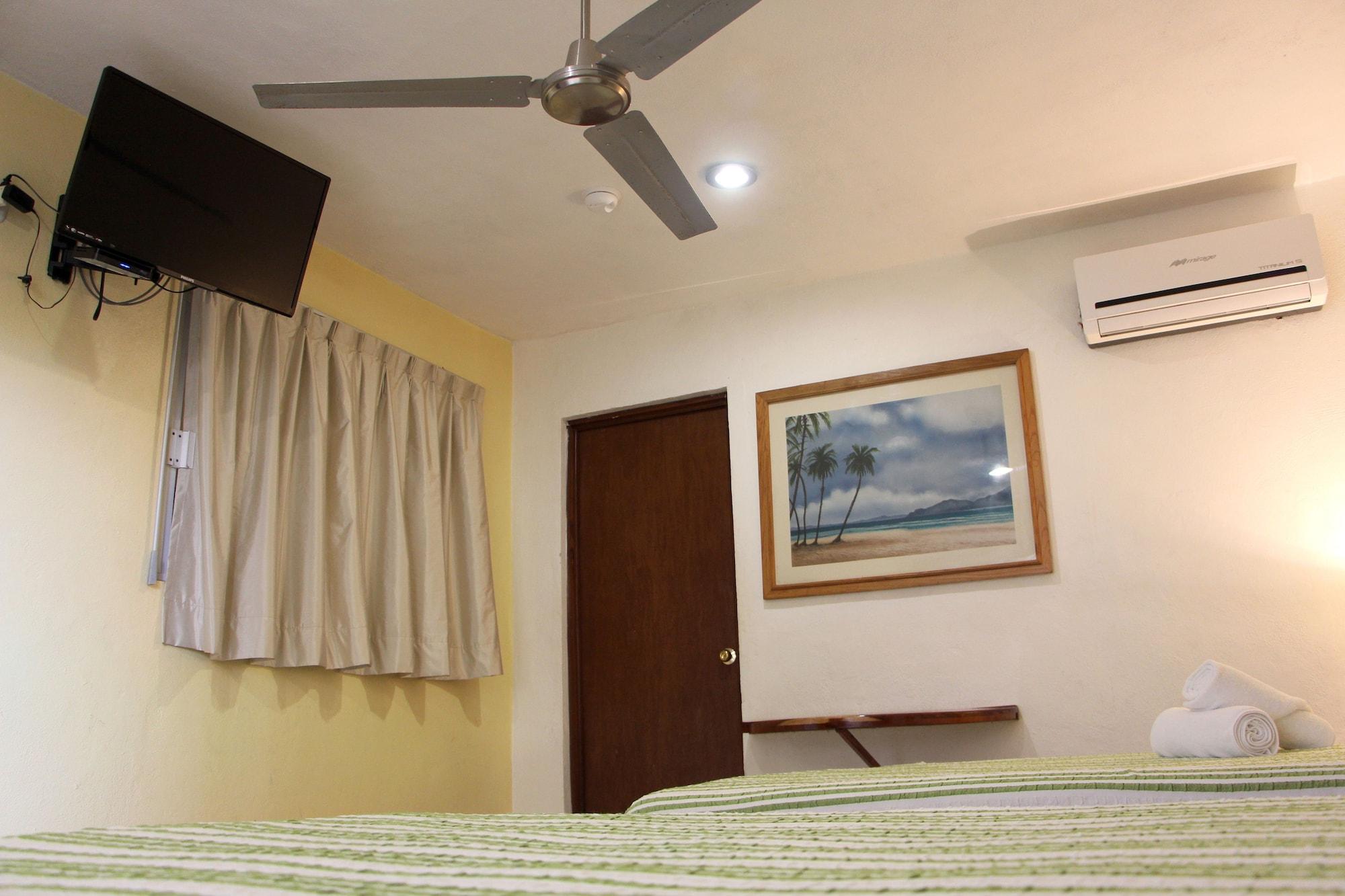 Hotel Plaza Del Sol