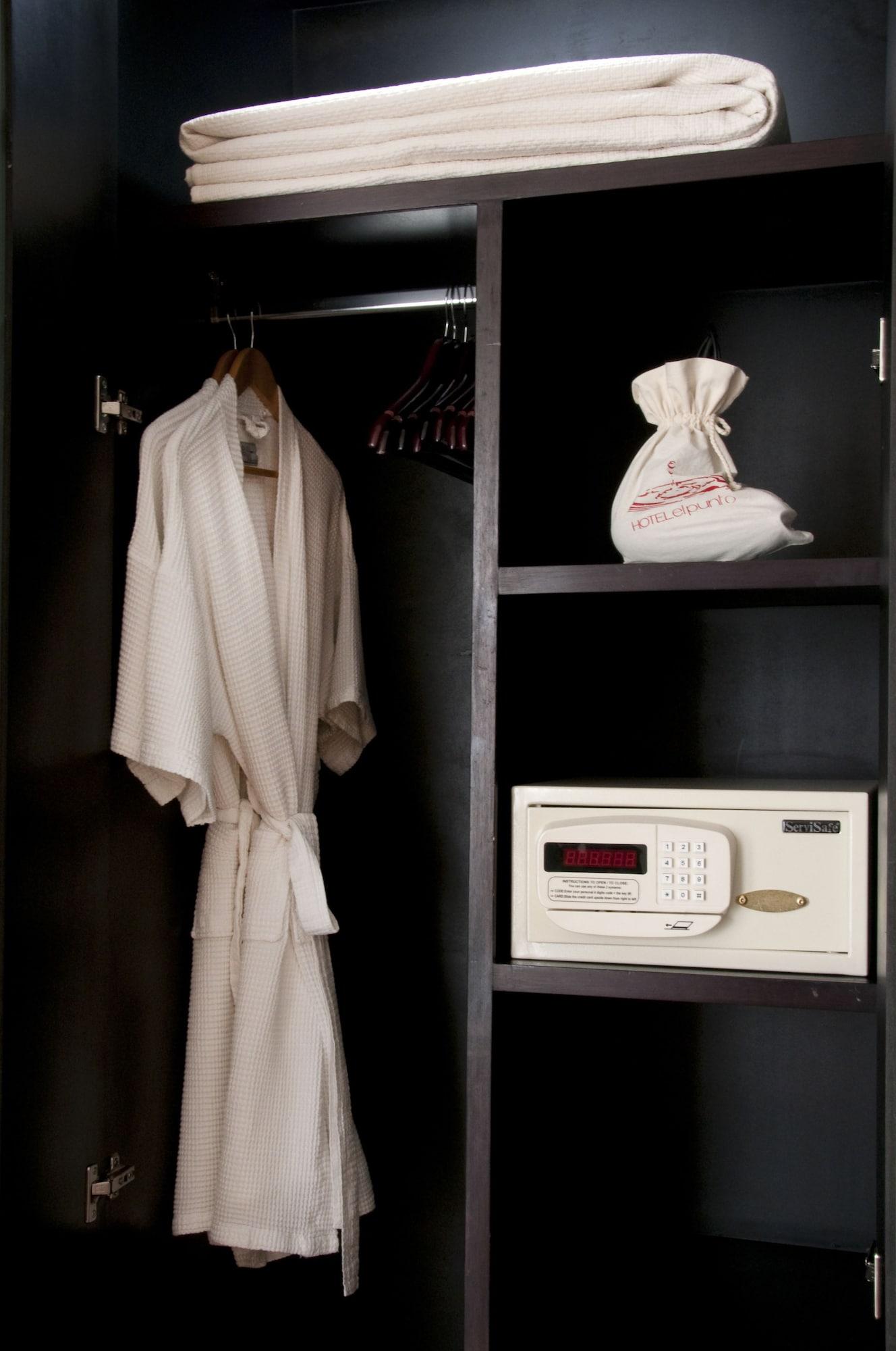 El Punto Boutique & Club (adults Only) Hotel 4*