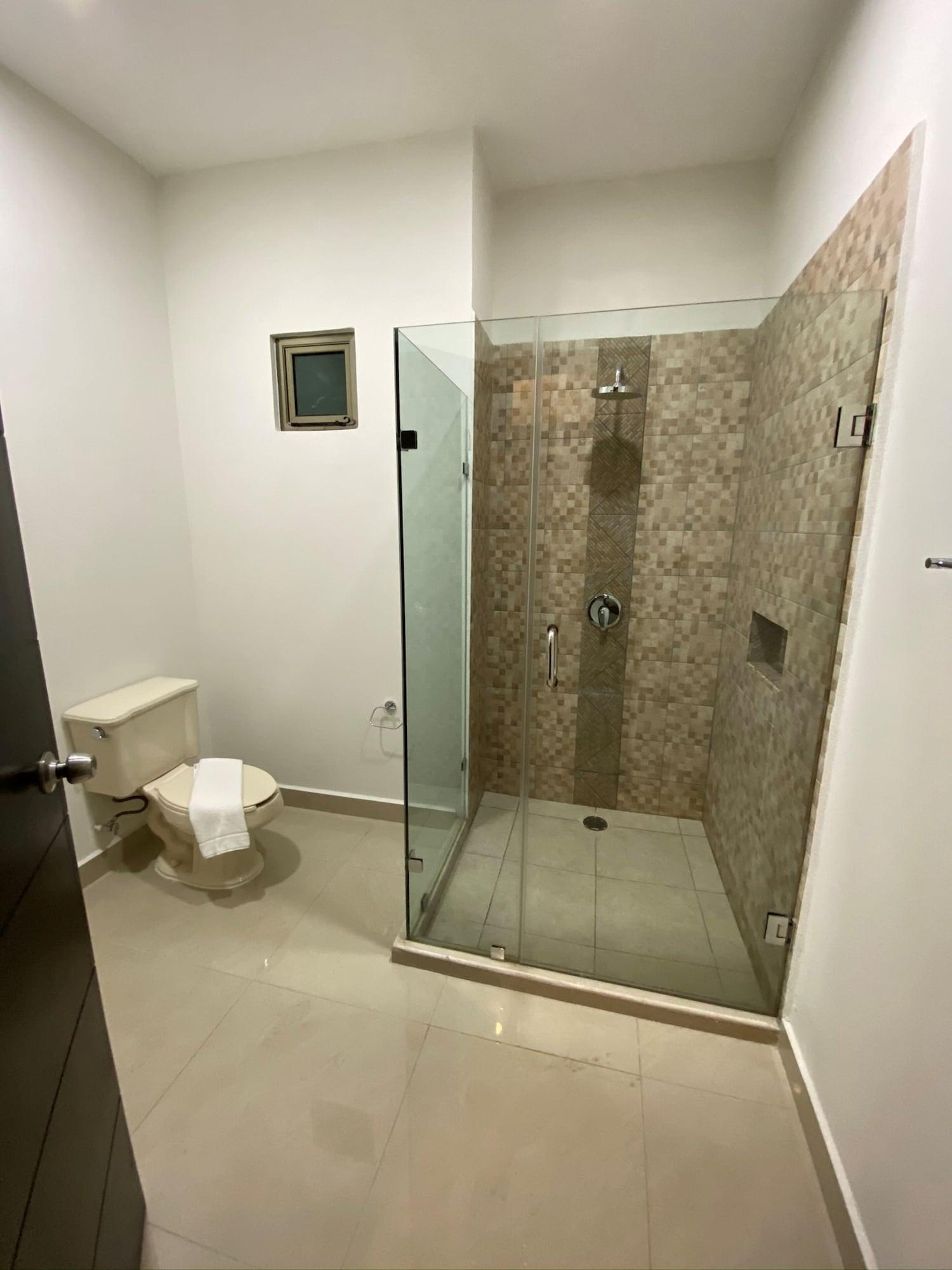Khách sạn Ambra 3*