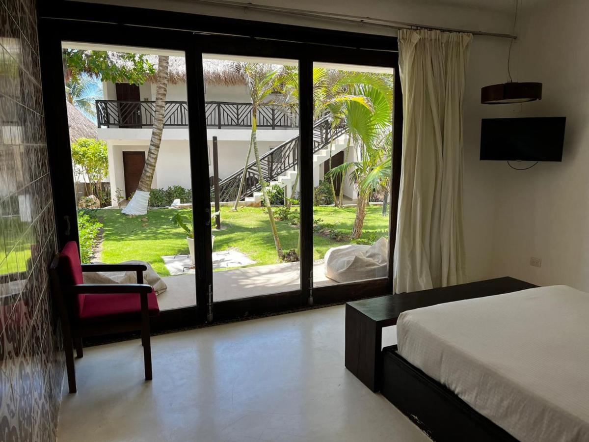 Le Reve By Mij - Beachfront (adults Only) 4*