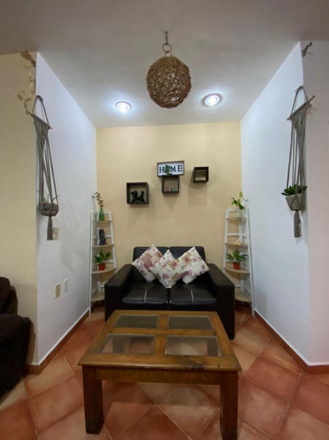 Căn hộ W/ Prime Location Mexican Colonial Style *