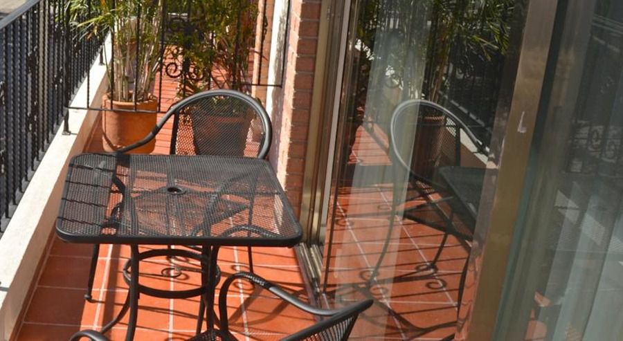 Corazon Aparthotel