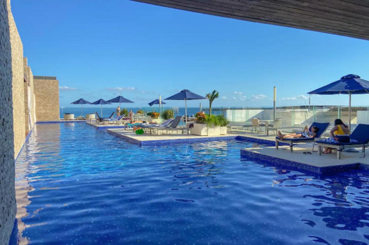 Frente Al Mar En *
