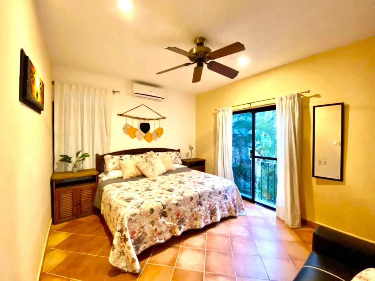 W/ Prime Location Mexican Colonial Style Apartment