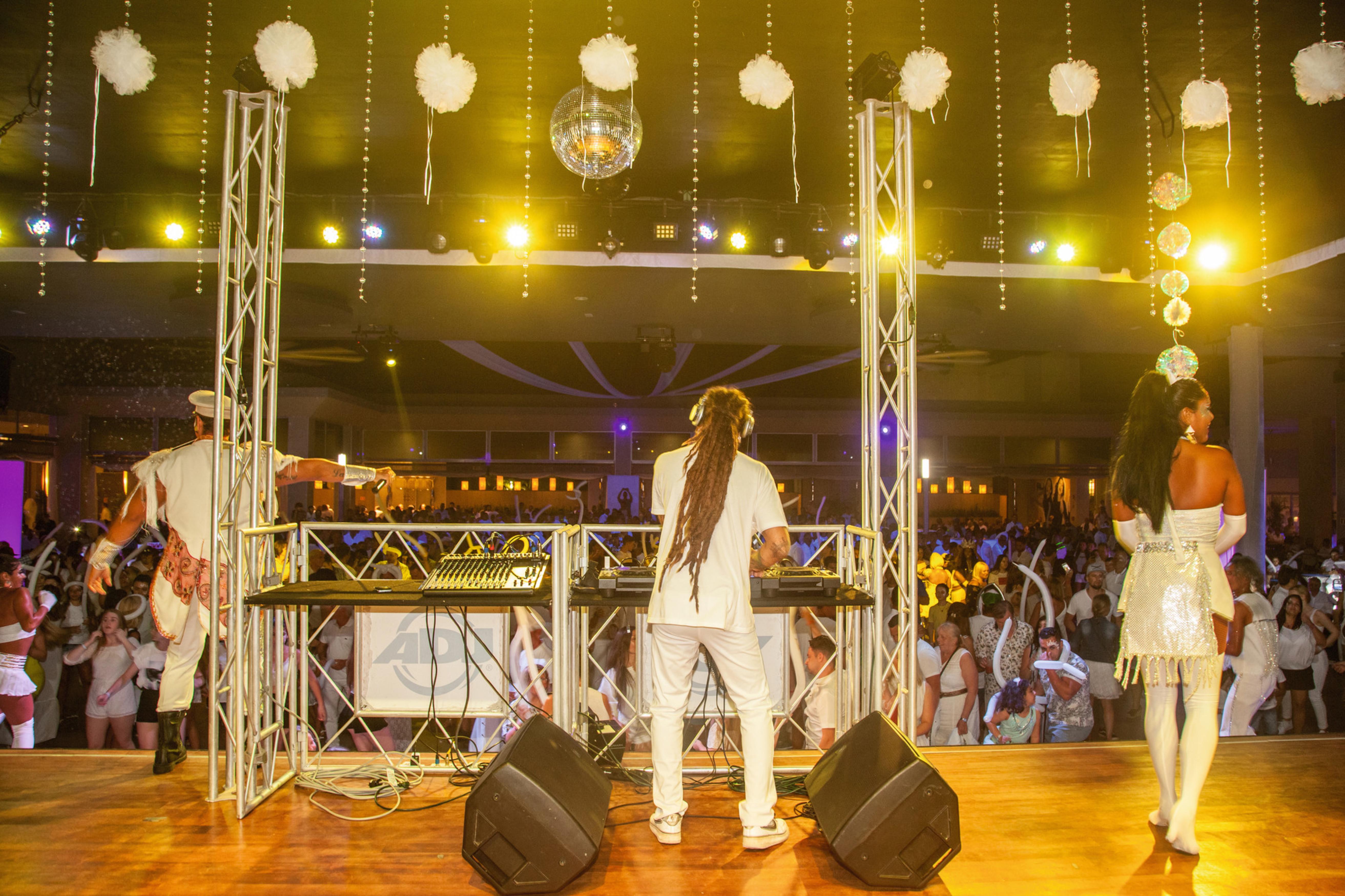Khách sạn Riu Playacar