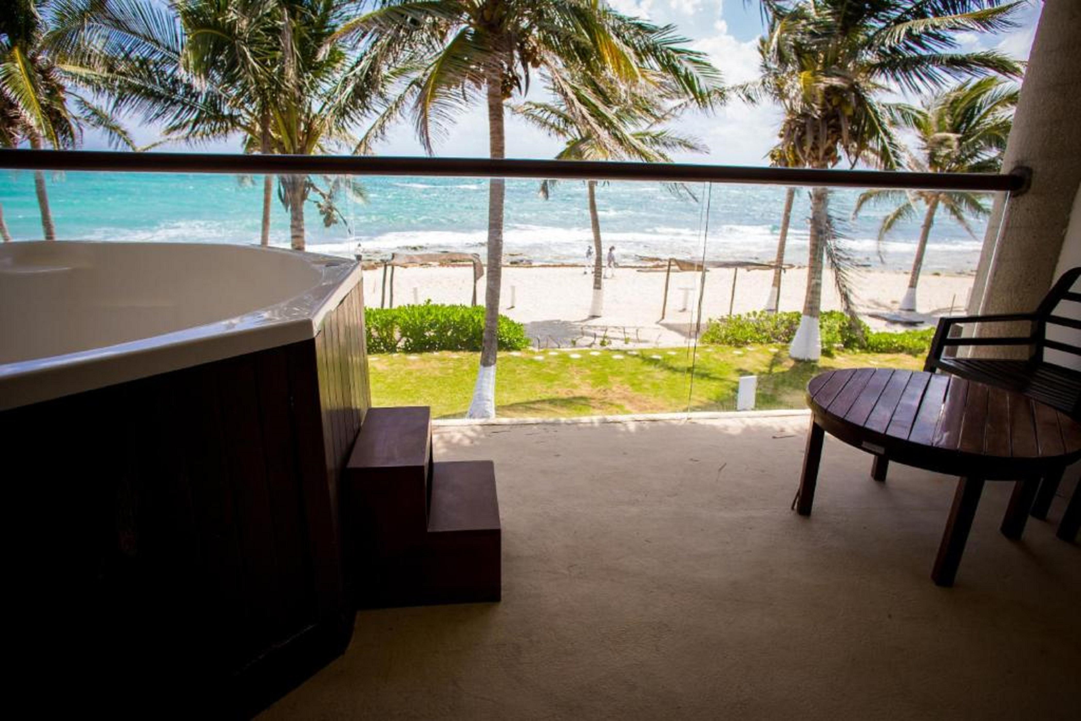Le Reve By Mij - Beachfront (adults Only) Hotel