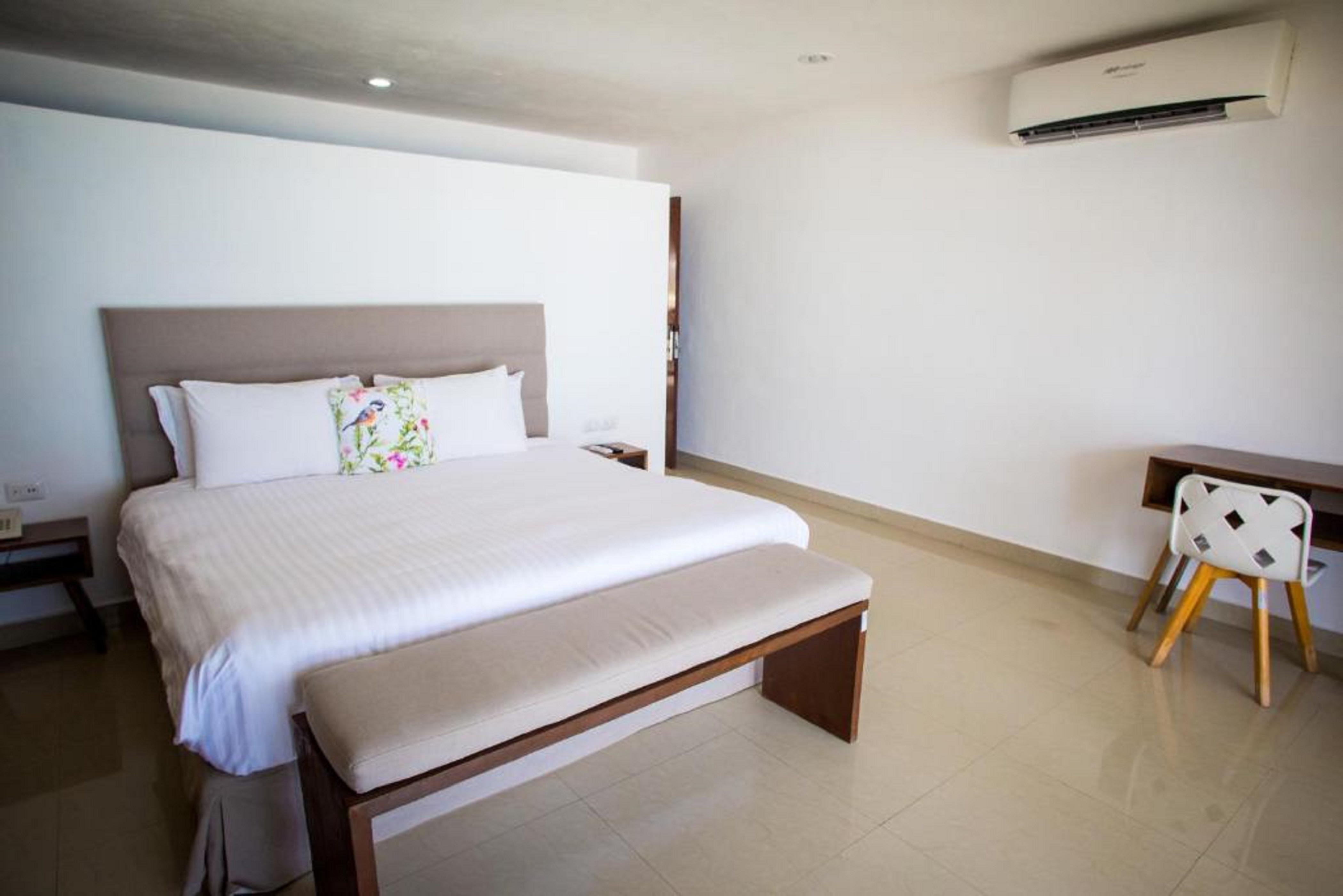Le Reve By Mij - Beachfront (adults Only) Hotel 4*