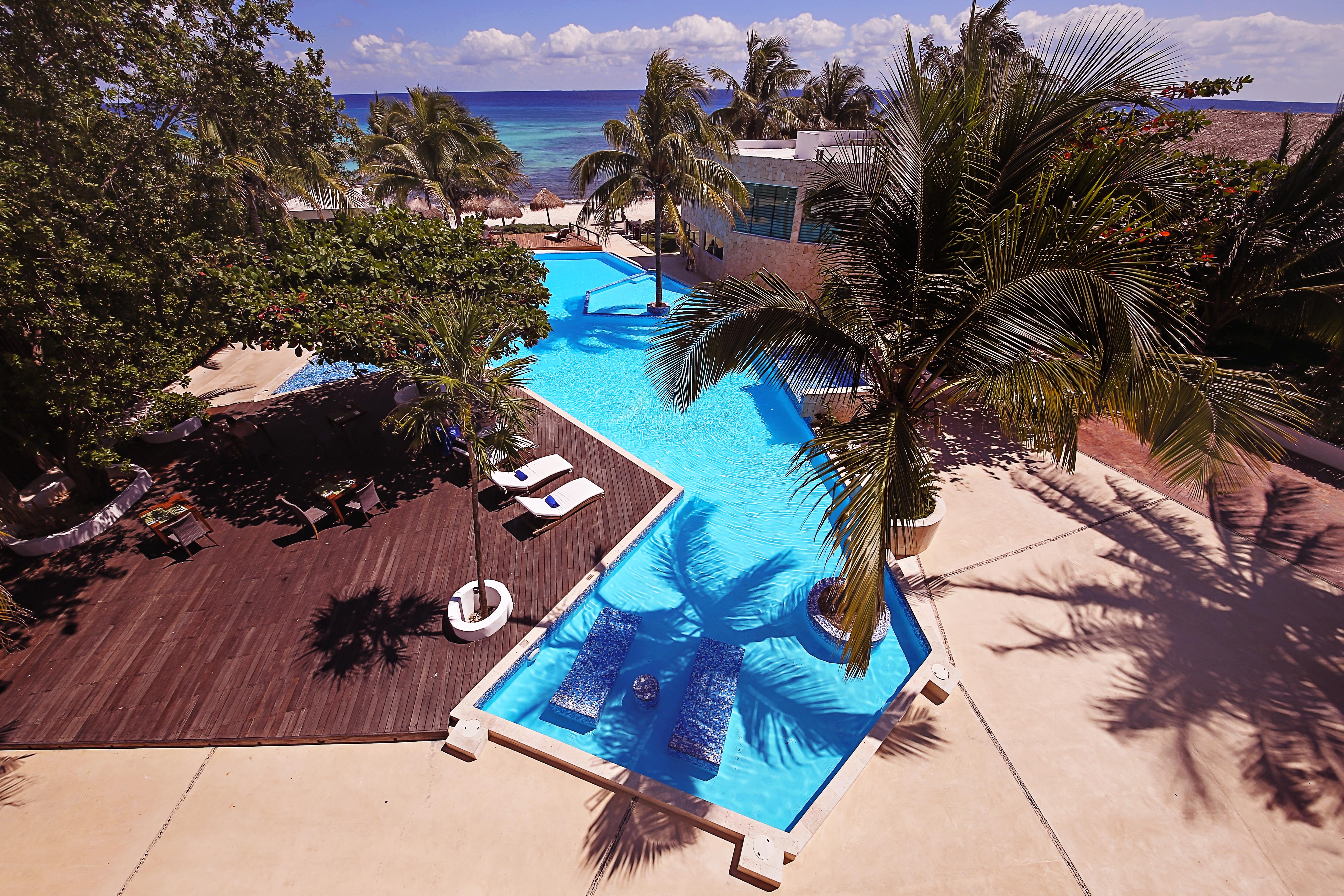 Le Reve By Mij - Beachfront (adults Only) 4*