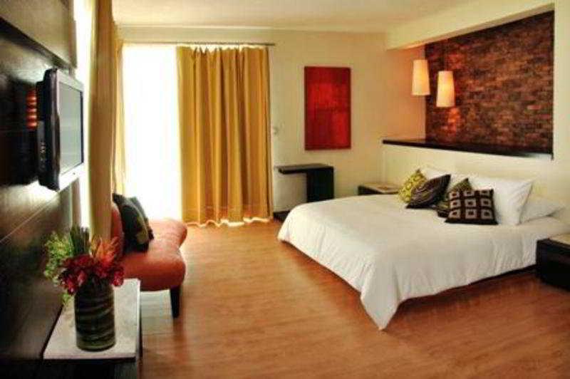 El Punto Boutique & Club (adults Only)