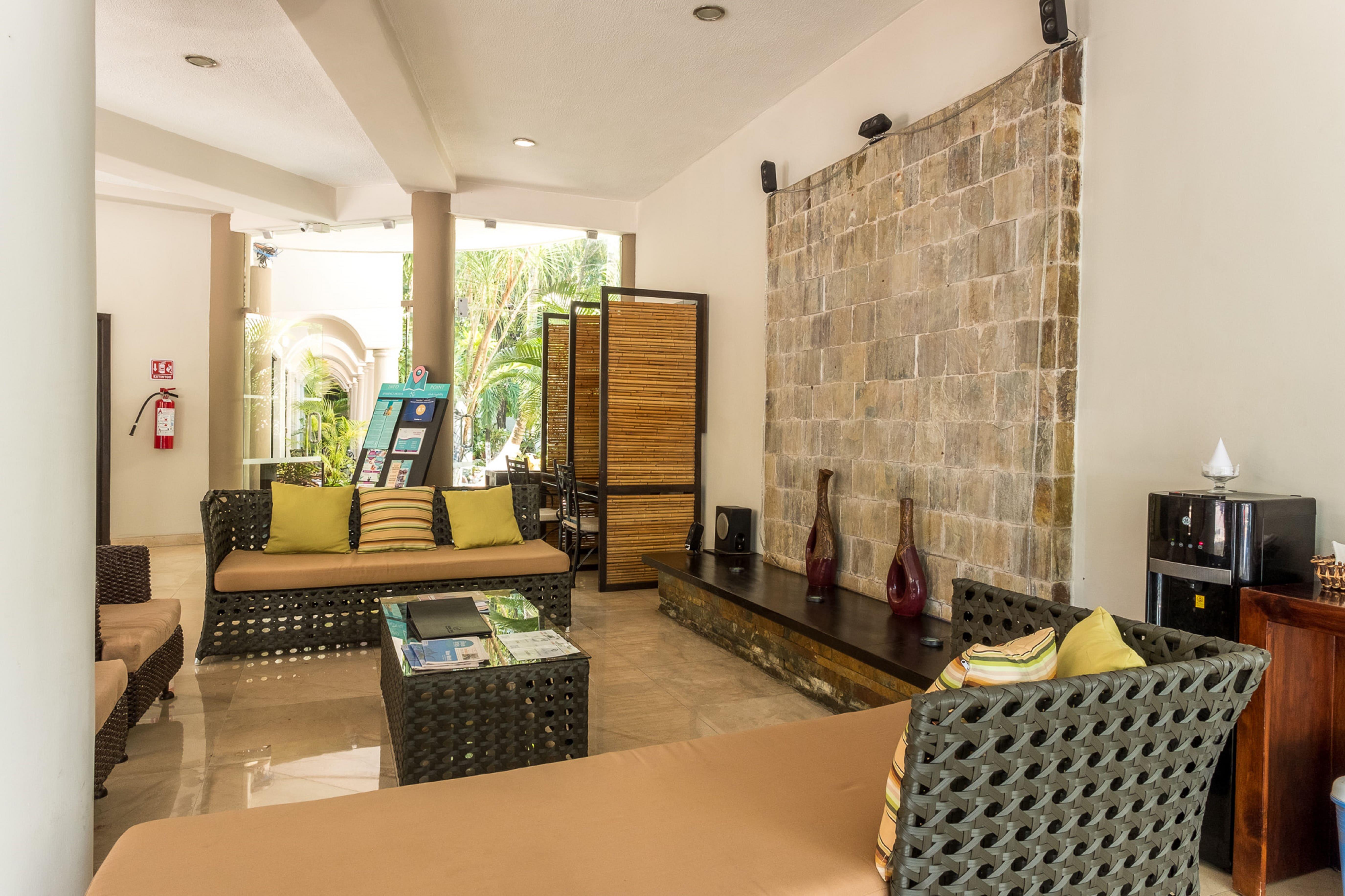 Hacienda Paradise 4*
