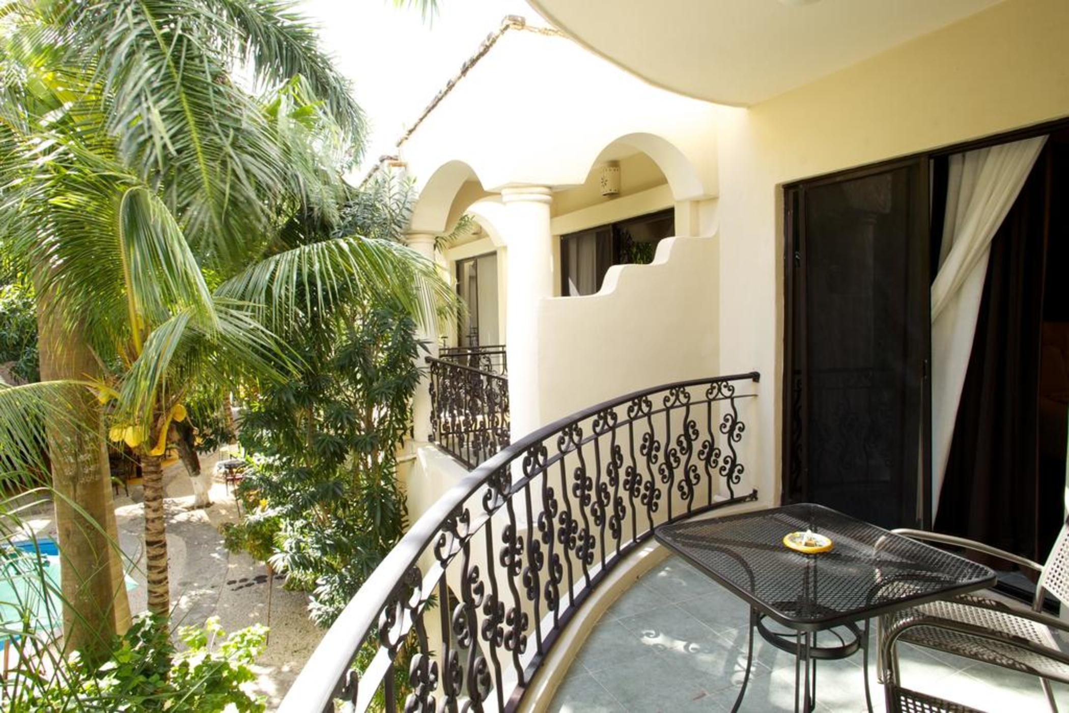 Hotel Hacienda Paradise