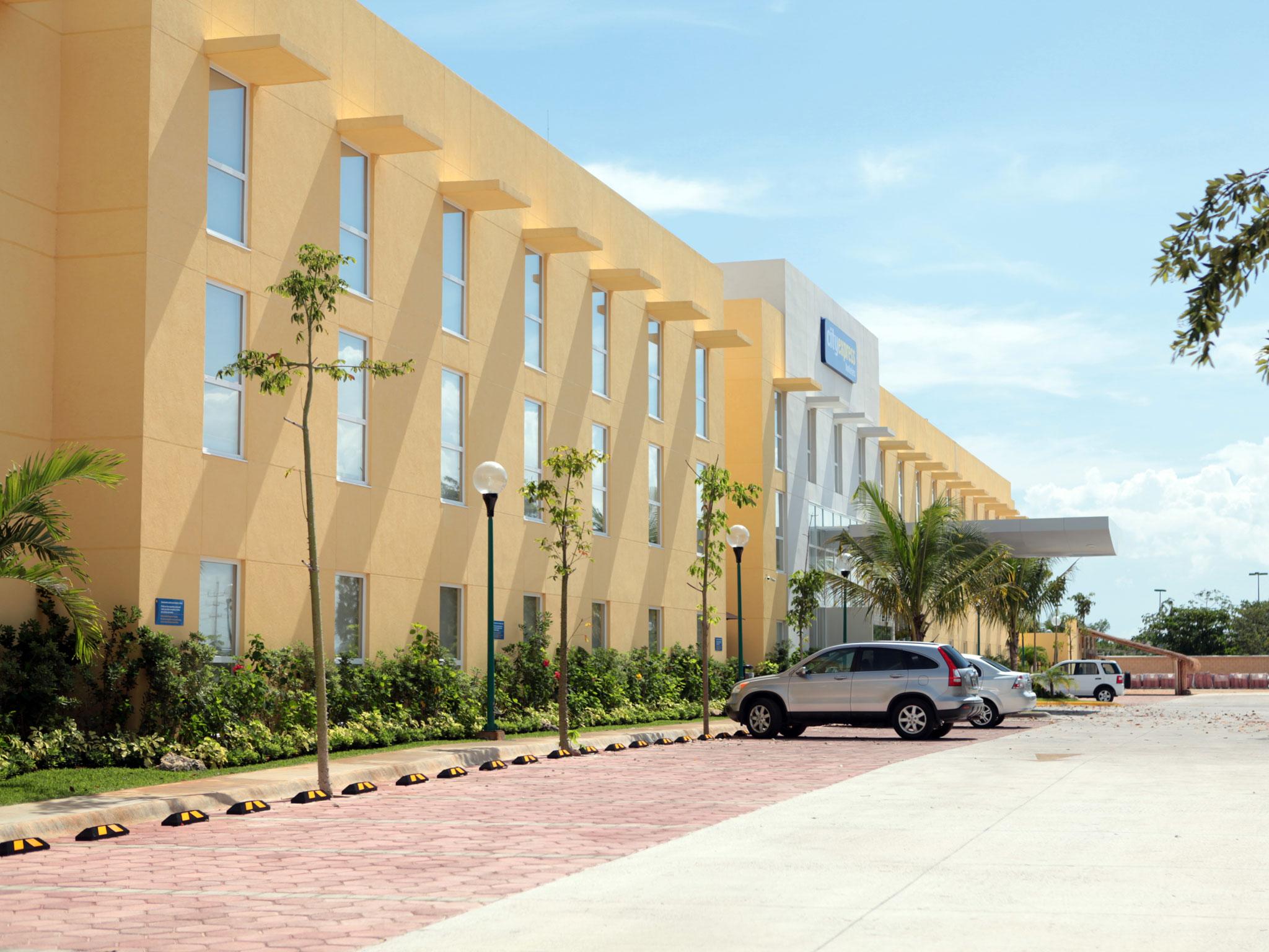 Express By Marriott Khách sạn Playa del Carmen