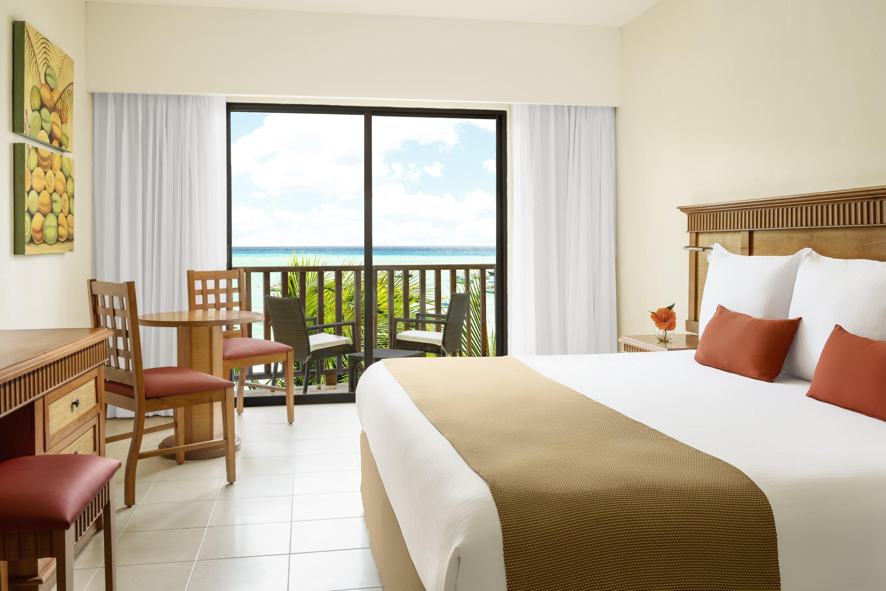 The Reef Coco & Playa del Carmen