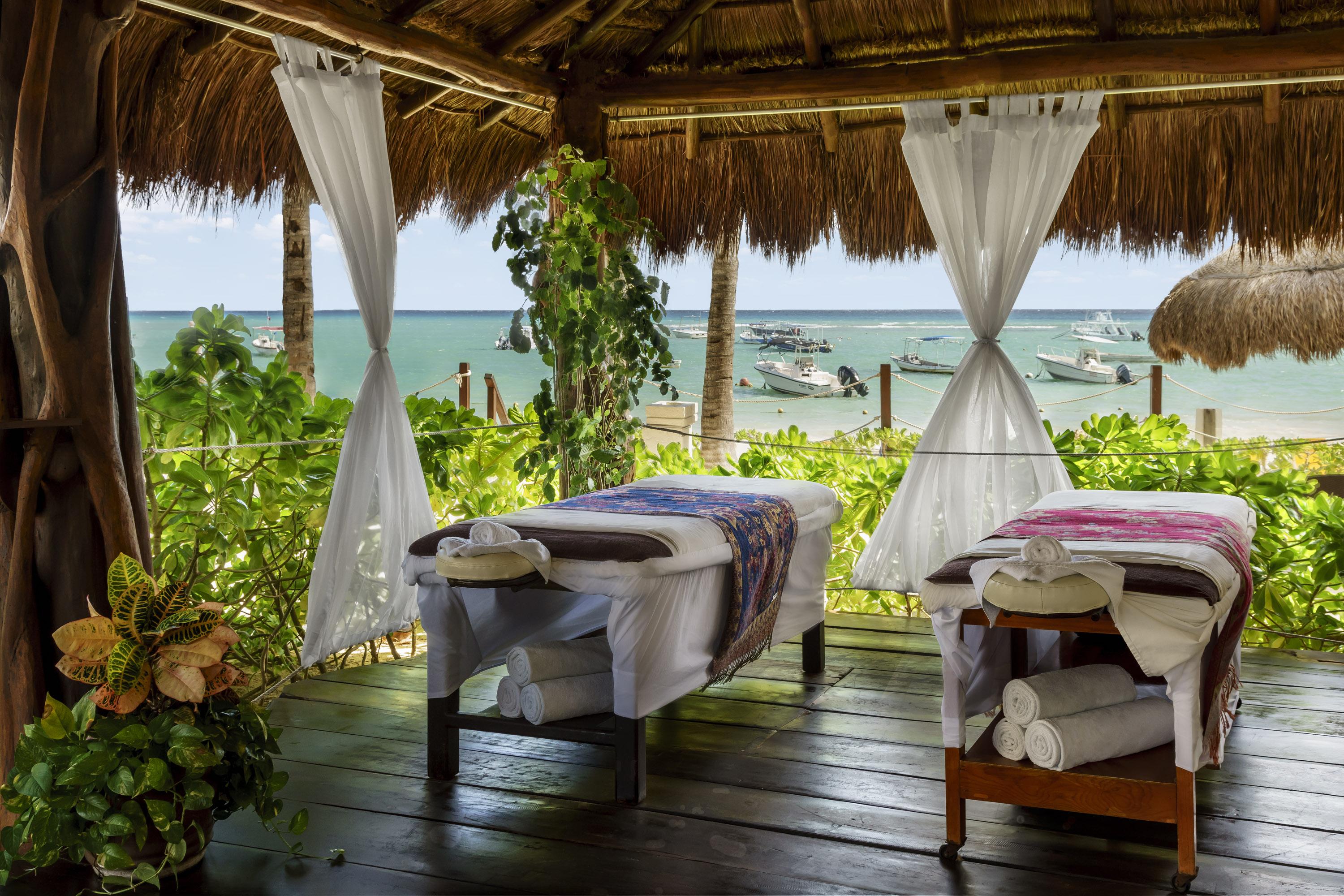 The Reef Coco & Resort 4*