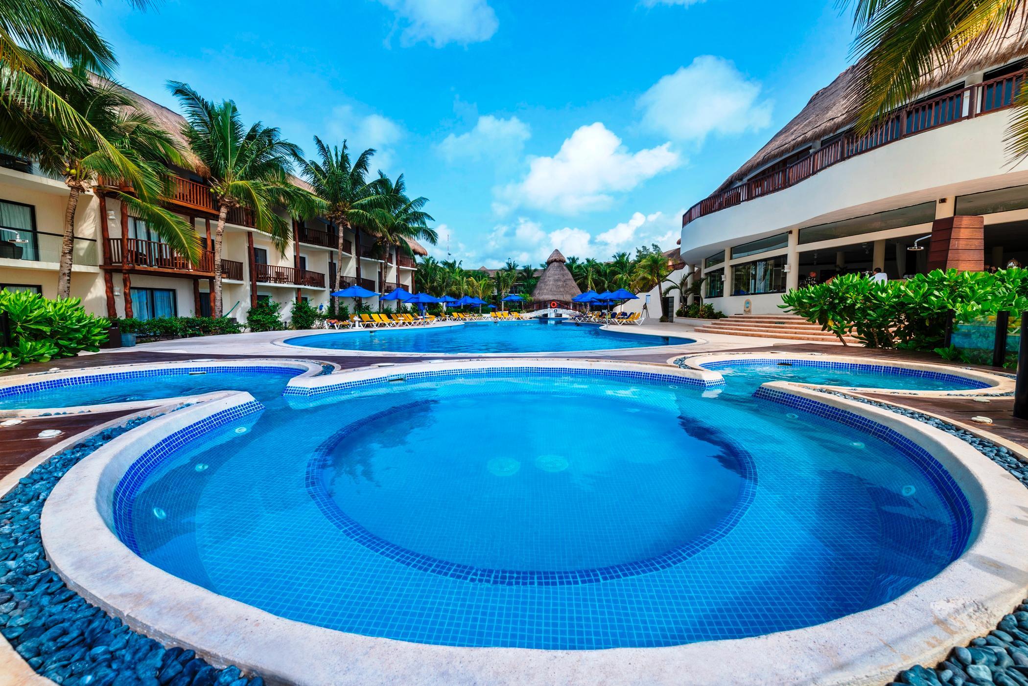 The Reef Coco & Resort 4*