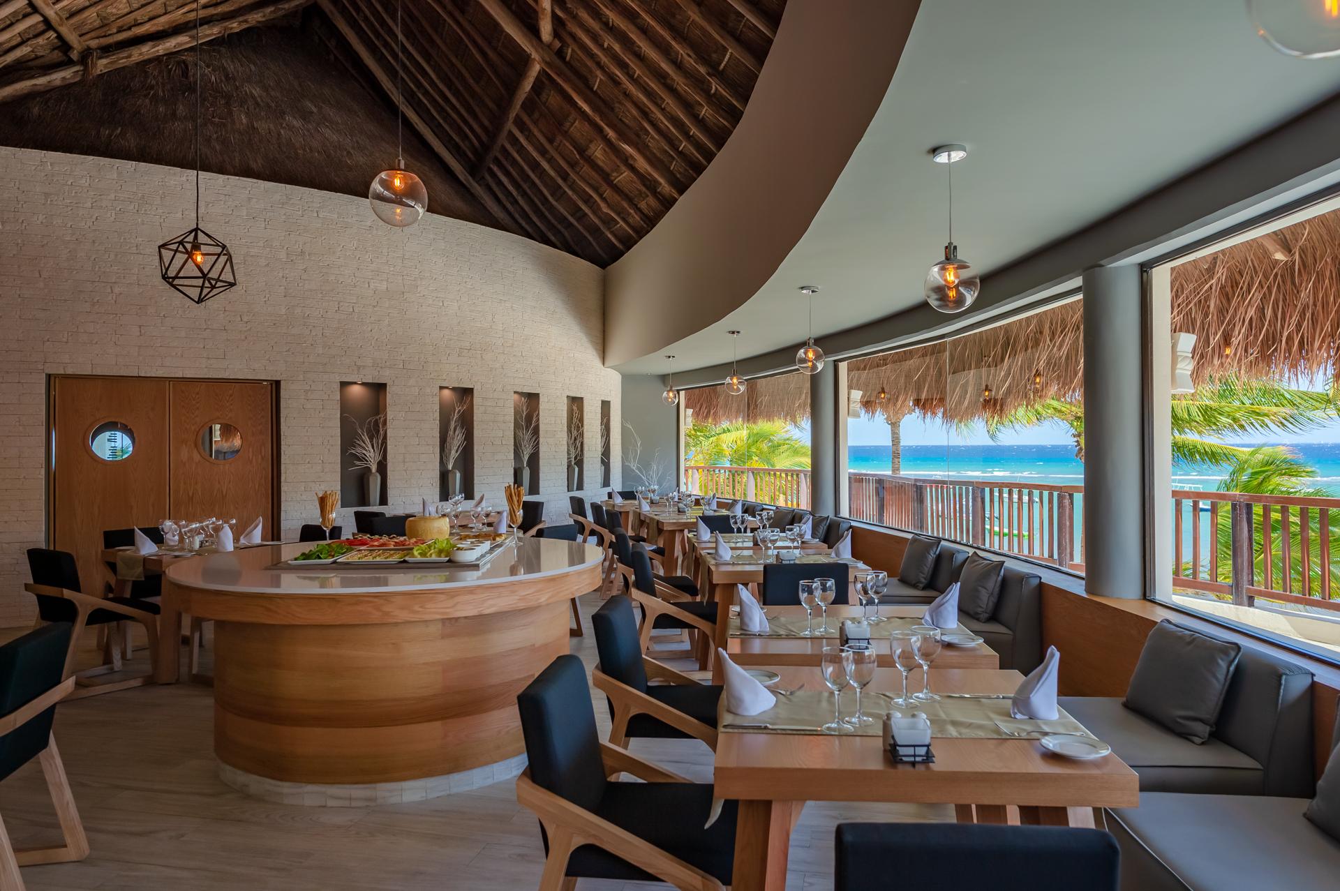 The Reef Coco & Playa del Carmen