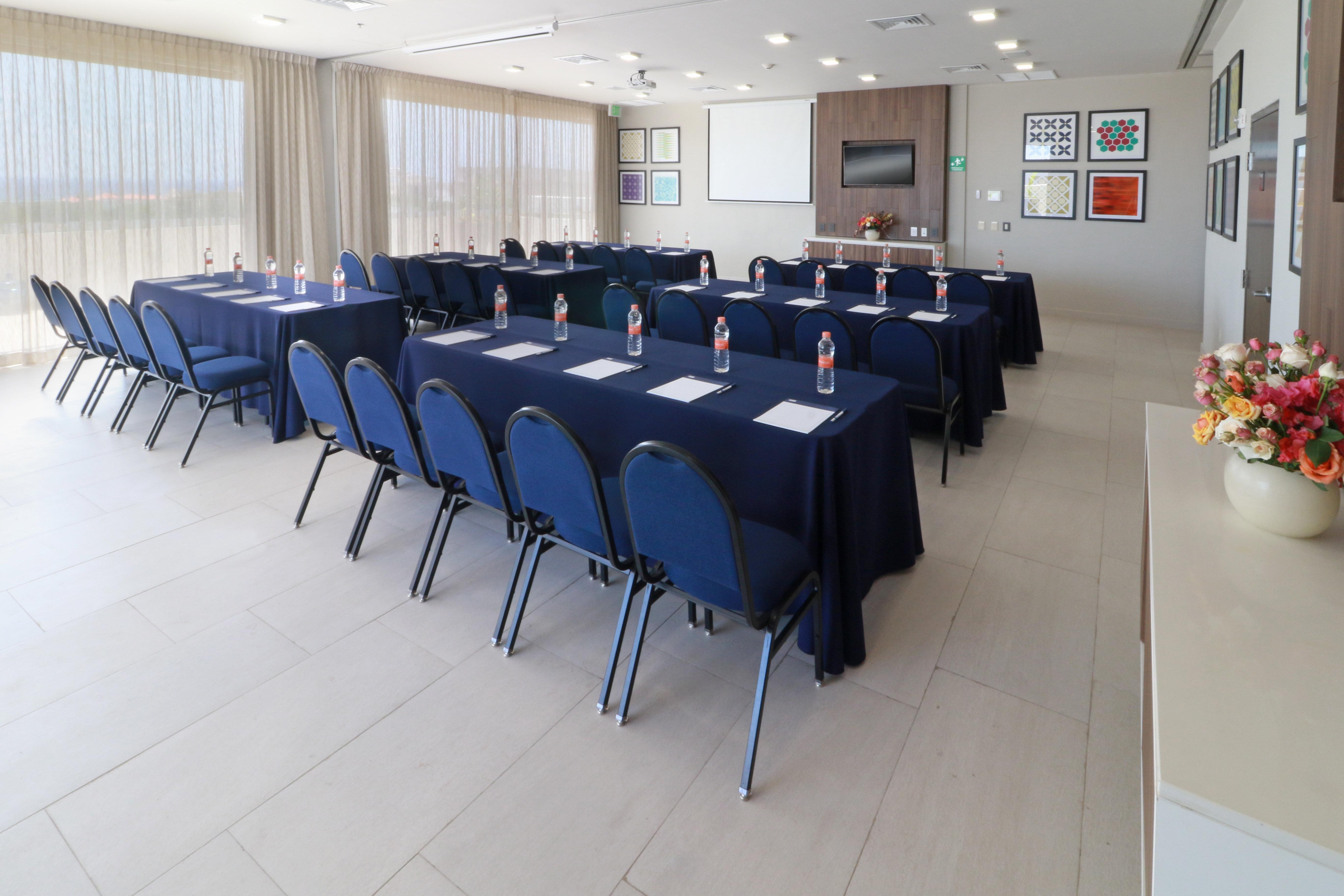 Hotel Express&suites - Playa Del Carmen, An Ihg 3*