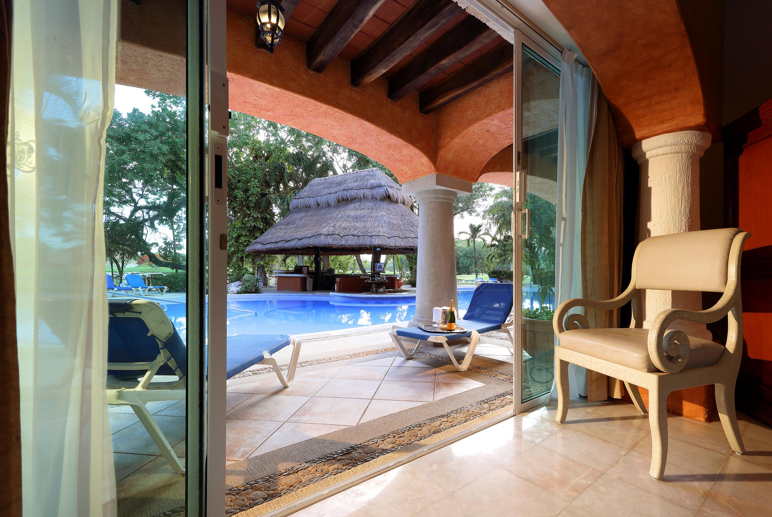 Eurostars Hacienda Vista Real 5*