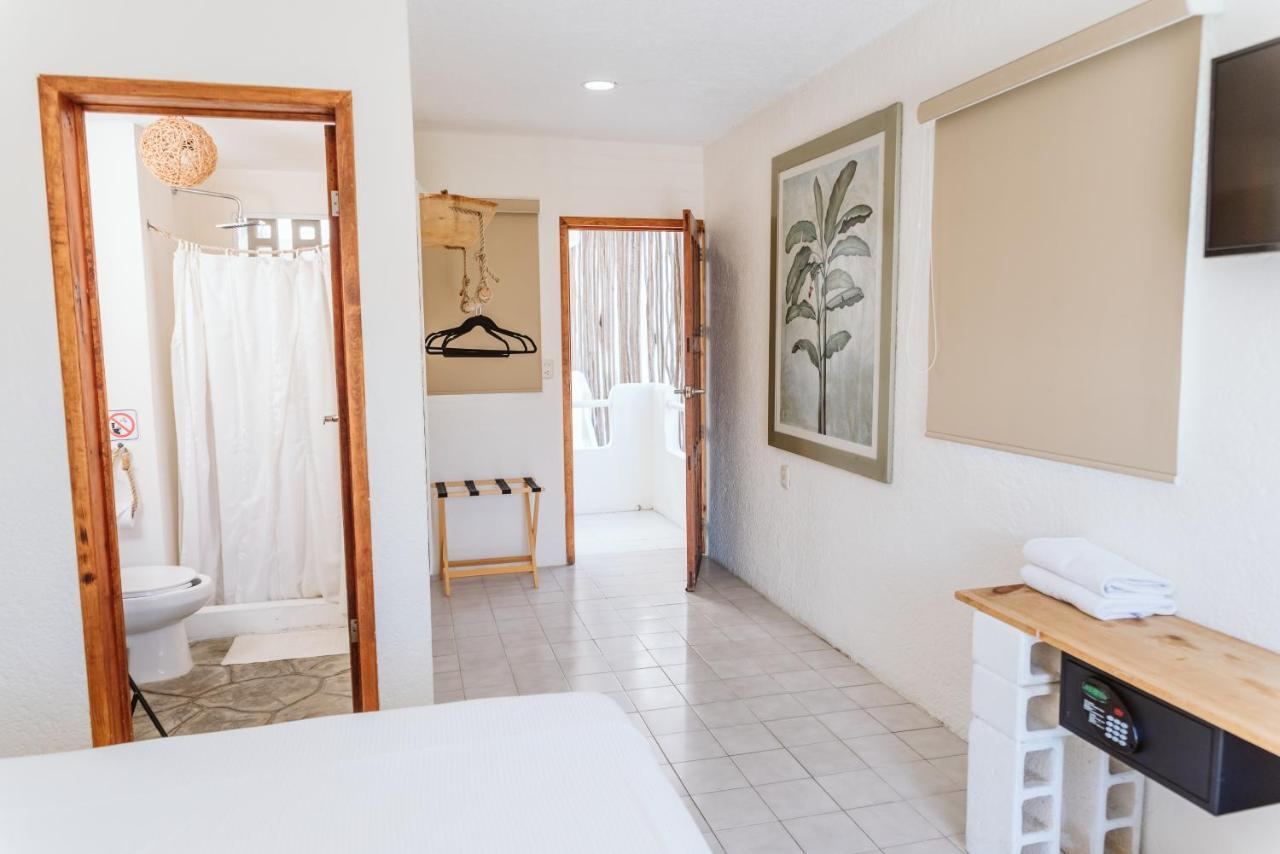 Ahava Hotel