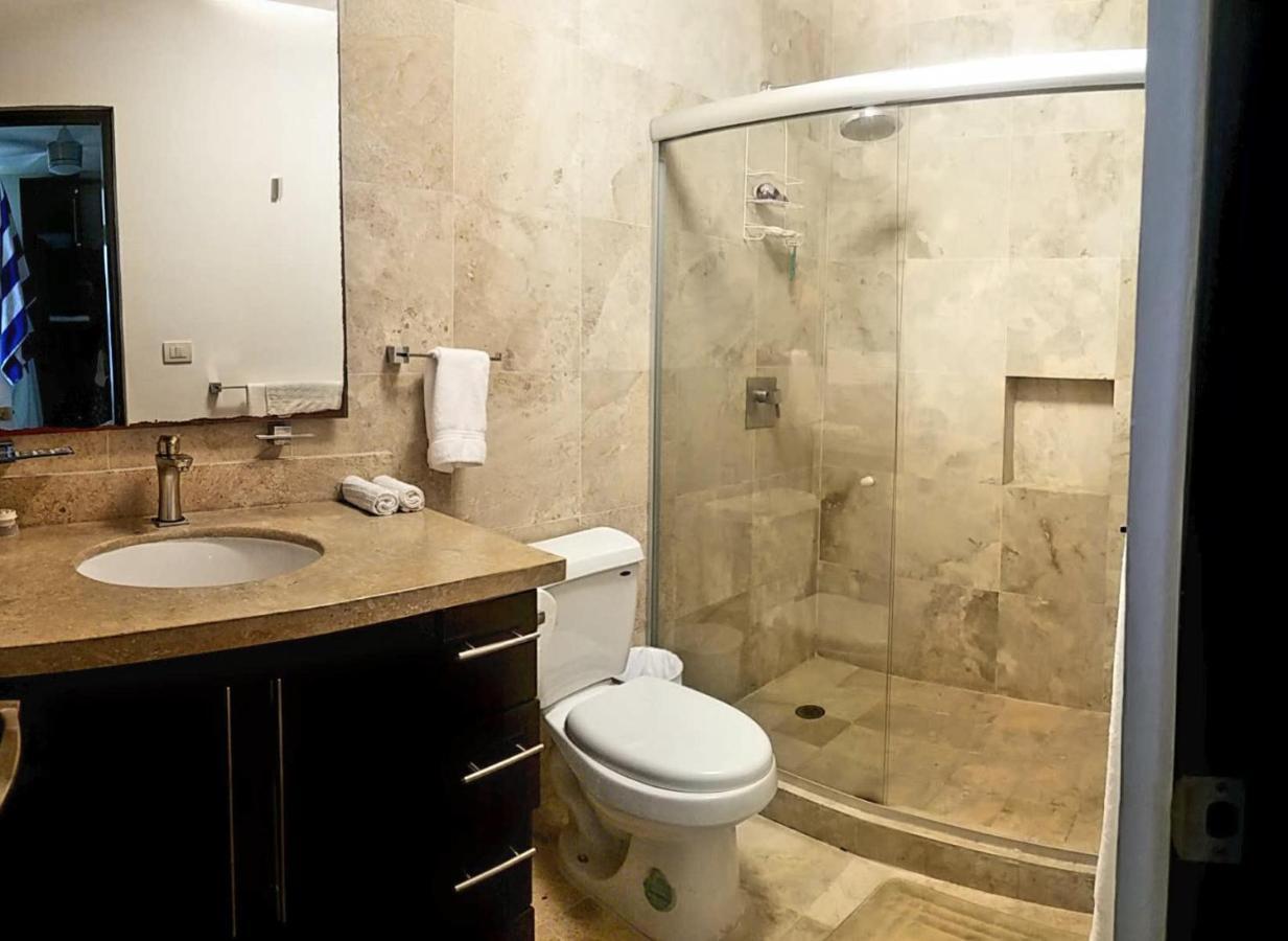 Ferienhaus Stunning 1 Bedroom 1 Bathroom Modern Few Blocks To The And 5th Avenue Playa del Carmen
