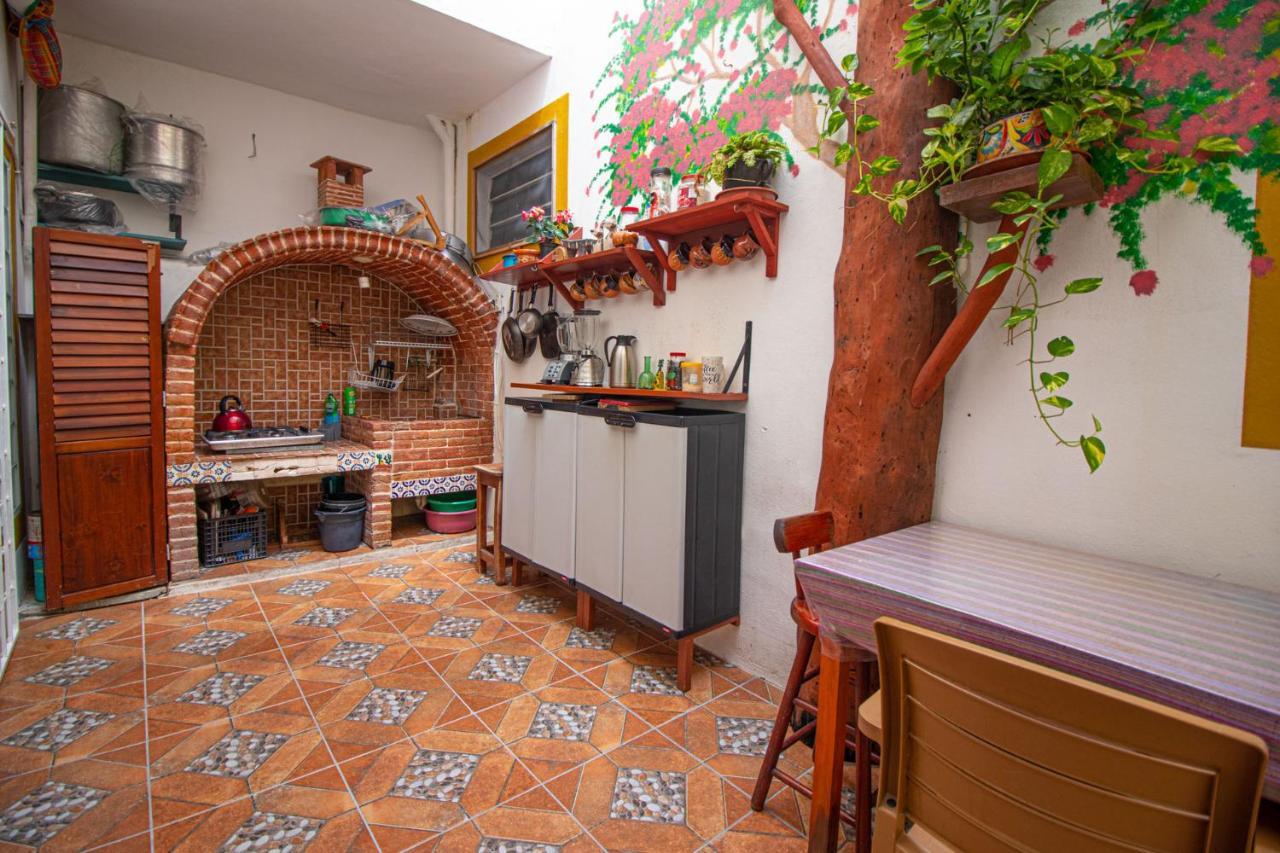 La Casa Del Almendro