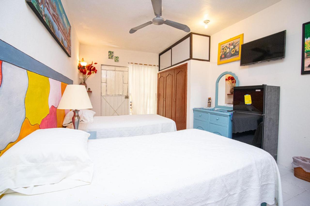 La Casa Del Almendro Guest house