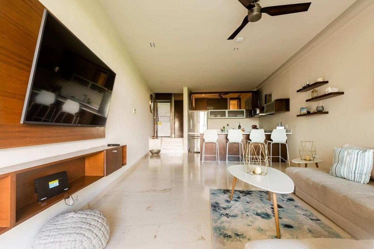 Apartment 1 Rec. | A Pasos De La Playa | Roof C/vista Al Mar Playa del Carmen