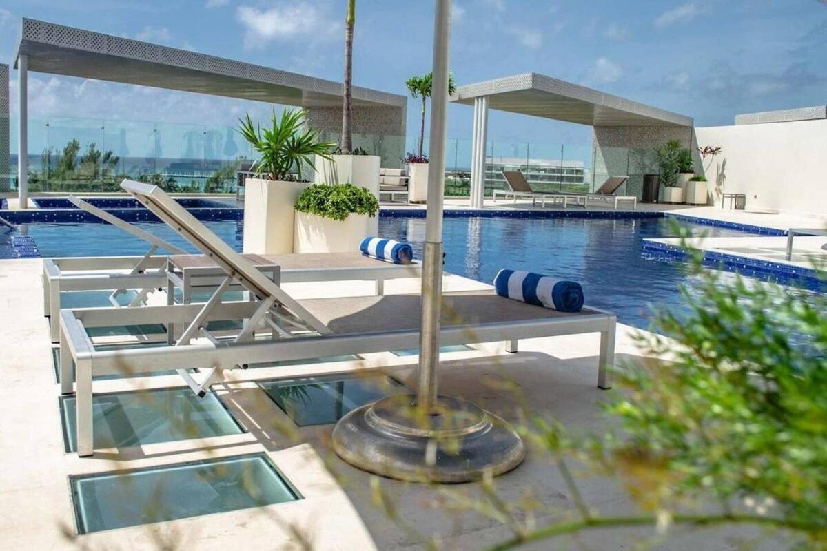 Apartment 1 Rec. | A Pasos De La Playa | Roof C/vista Al Mar Playa del Carmen