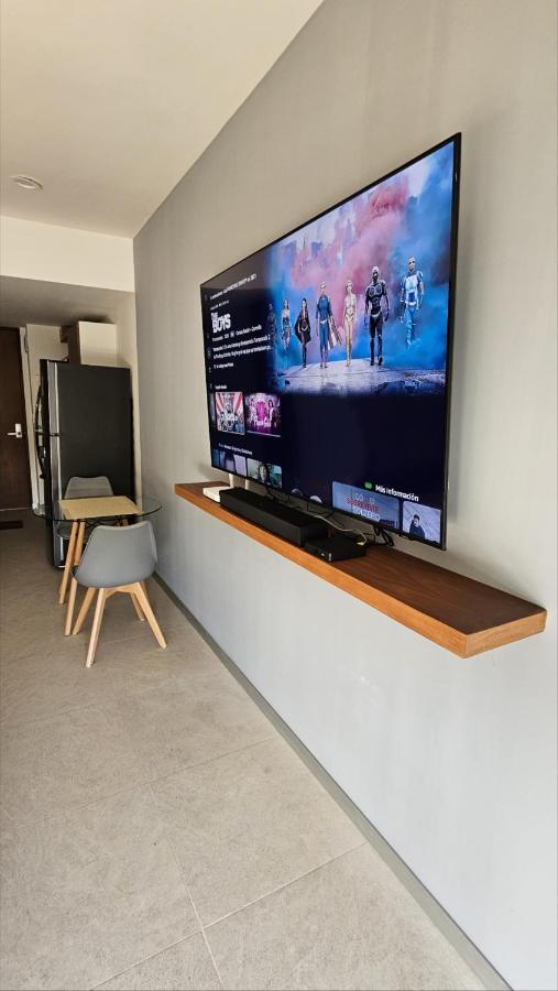 Apartment Stylish 1br Near Attractions, 2 Incredible Pools, Gym,cinema *