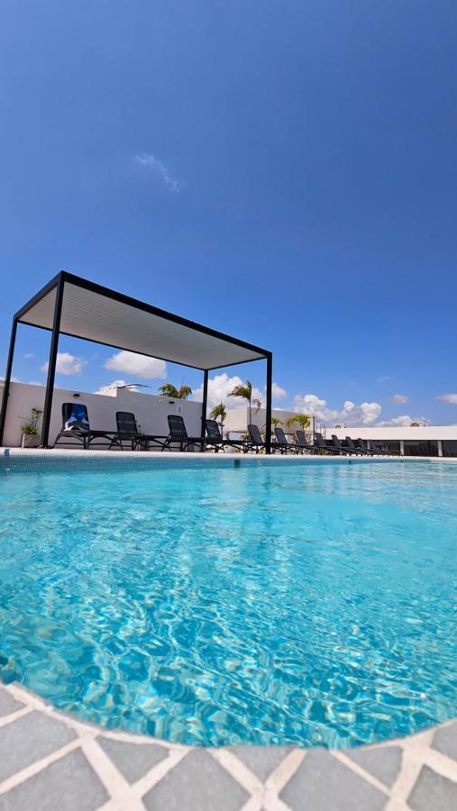Apartment Stylish 1br Near Attractions, 2 Incredible Pools, Gym,cinema *