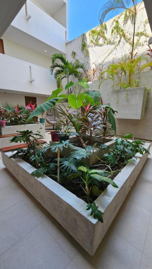 Stylish 1br Near Attractions, 2 Incredible Pools, Gym,cinema Apartment *