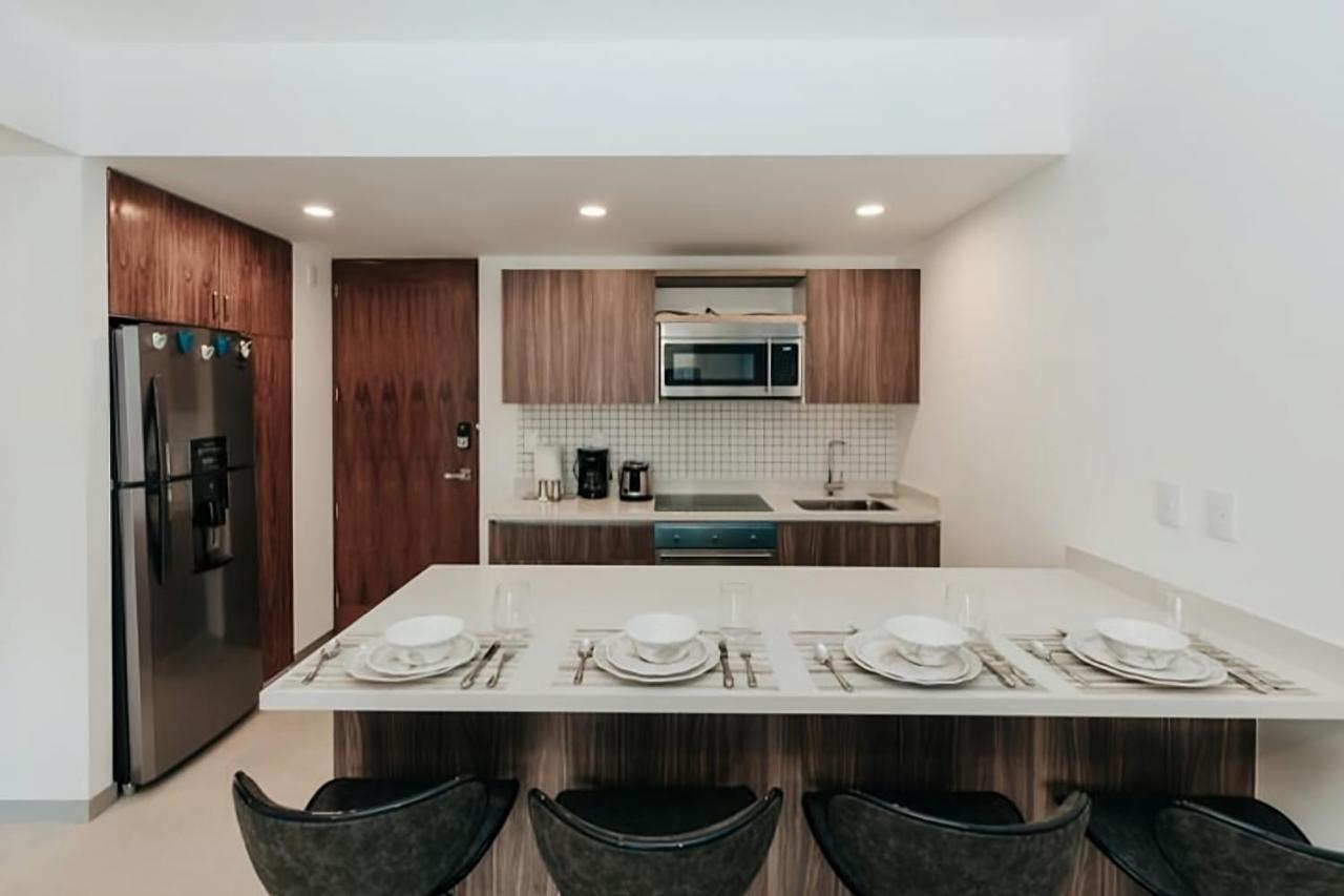 Apartment Stylish 1br Near Attractions, 2 Incredible Pools, Gym,cinema