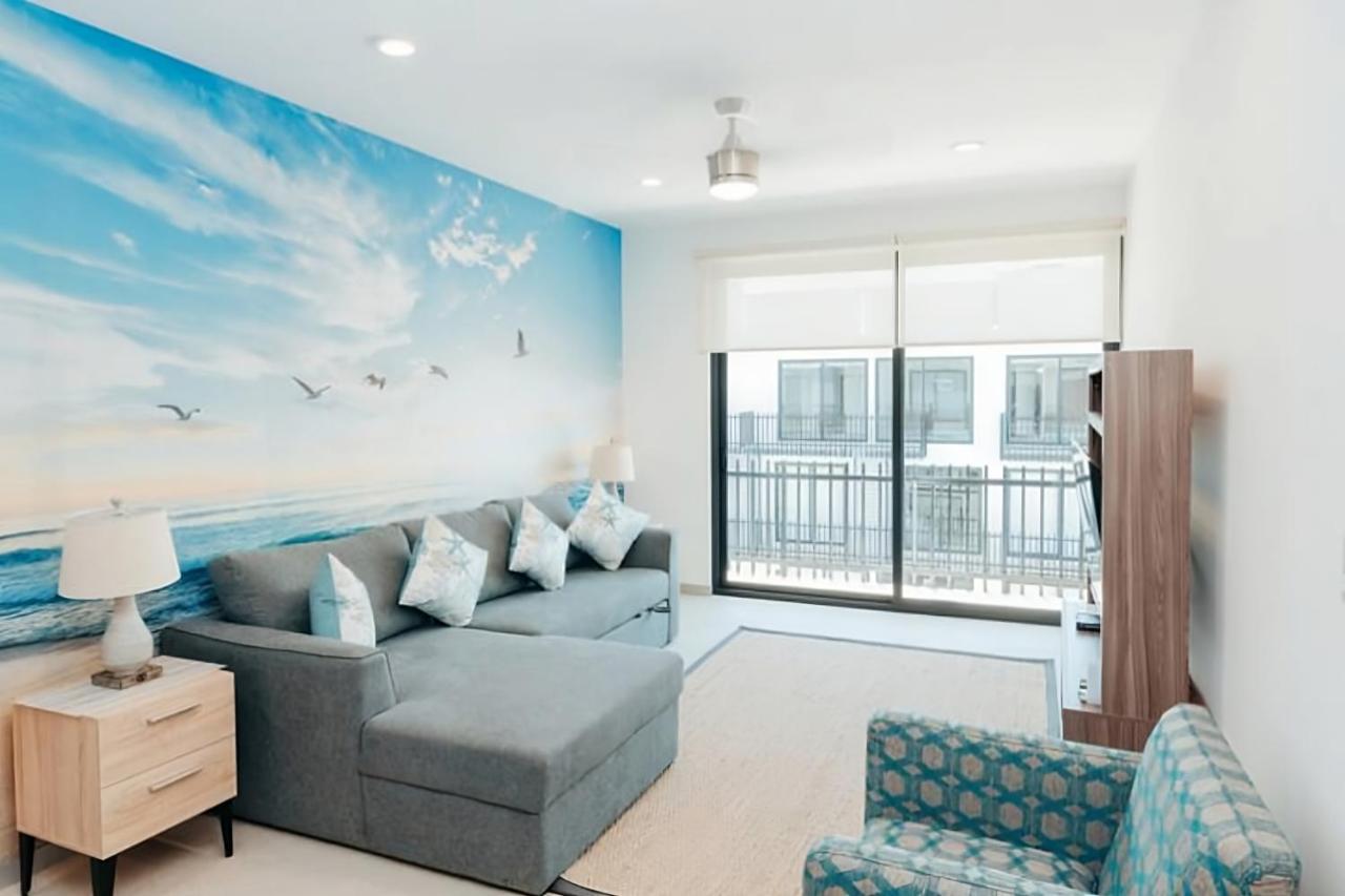 Apartment Stylish 1br Near Attractions, 2 Incredible Pools, Gym,cinema Playa del Carmen