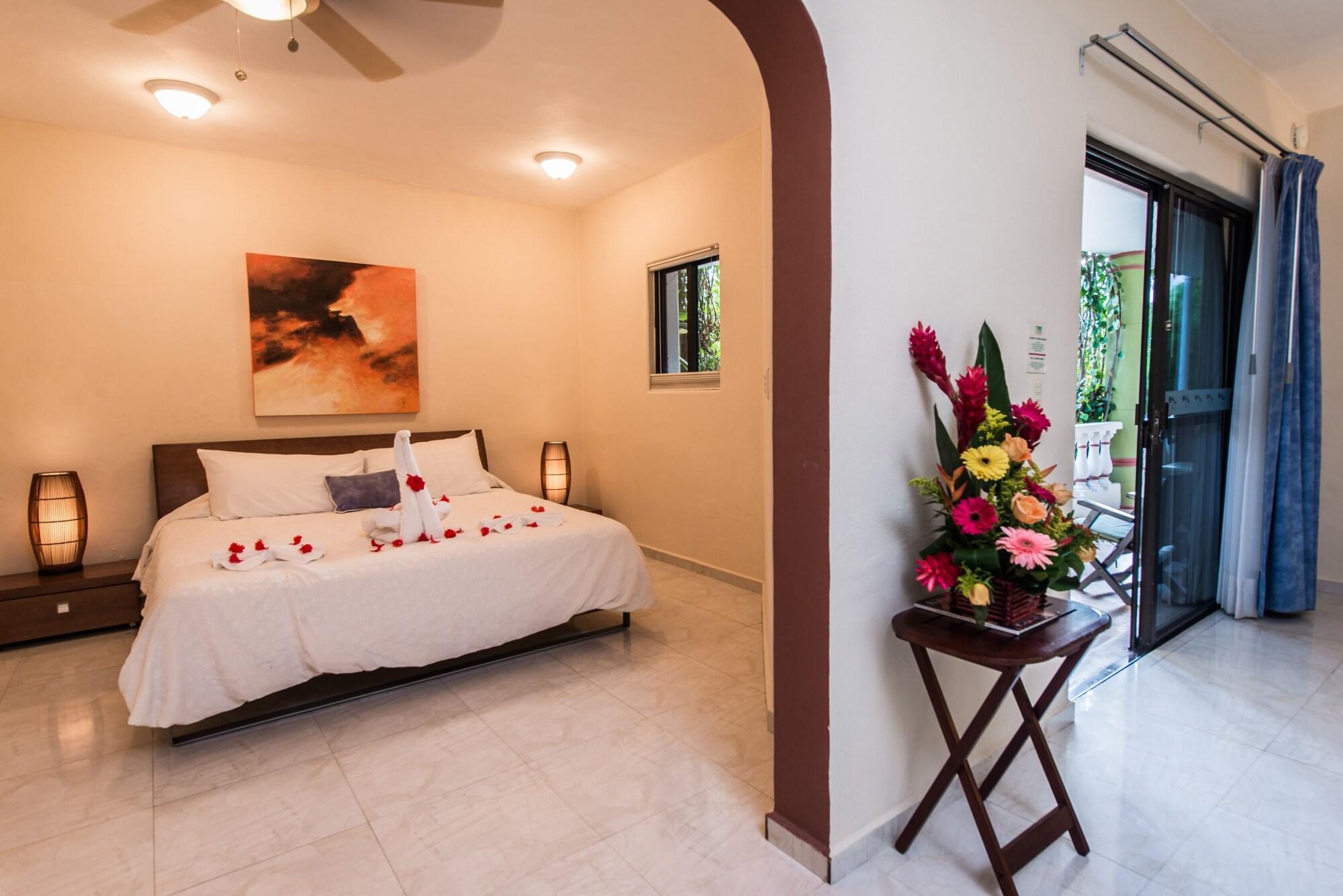 Aventura Mexicana Hotel 3*