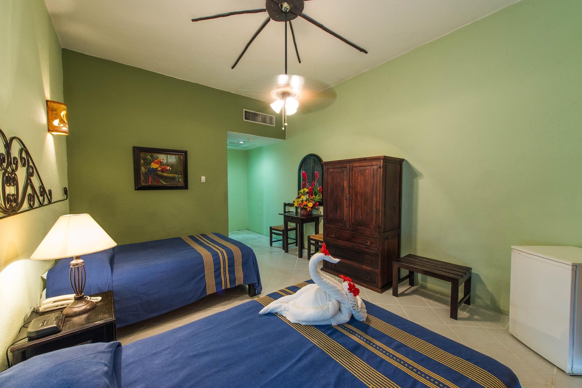 Hotel Aventura Mexicana Playa del Carmen