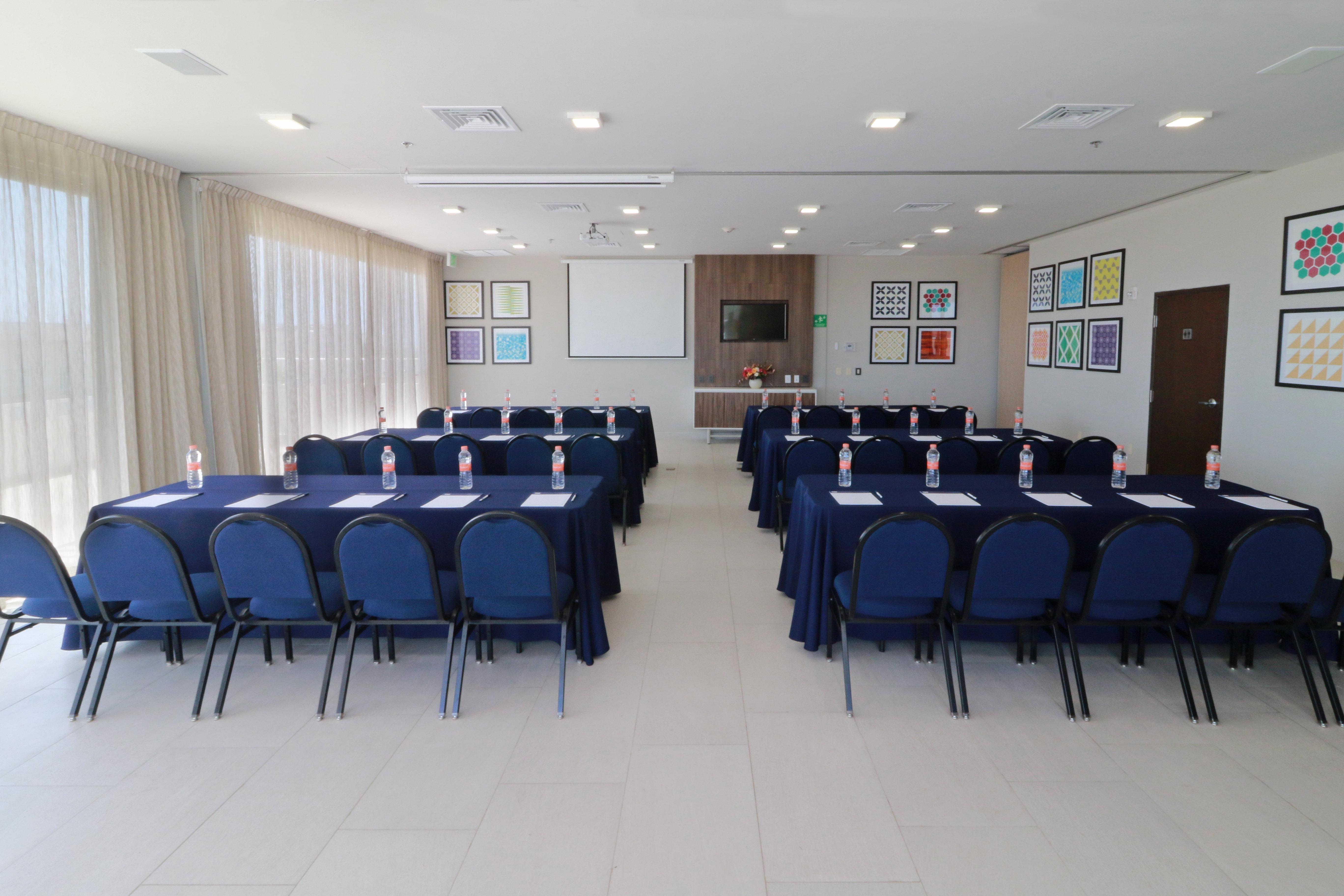 Express&suites - Playa Del Carmen, An Ihg Hotel