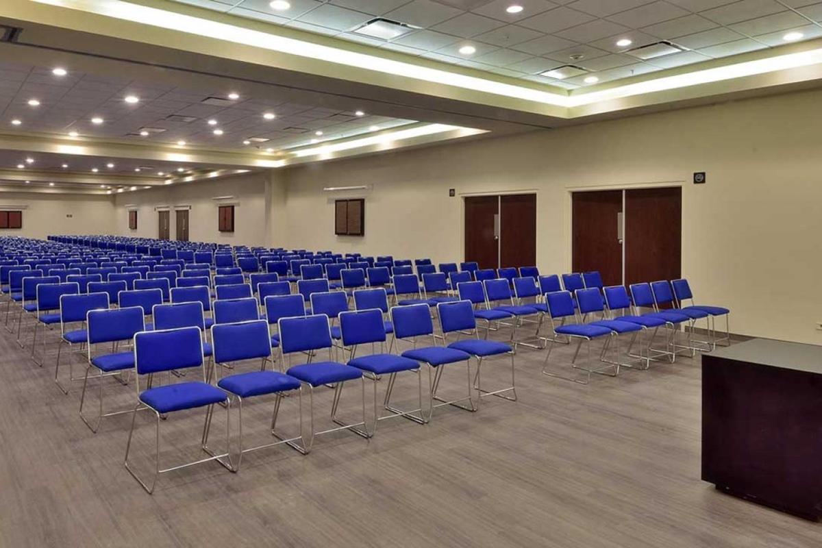Khách sạn Express By Marriott Playa del Carmen