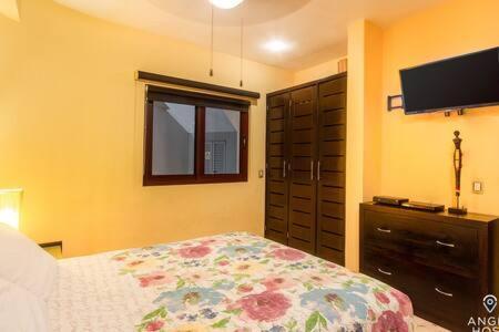 Oceanfront A Block Off 5th In Heart Of Playa Holiday home Playa del Carmen