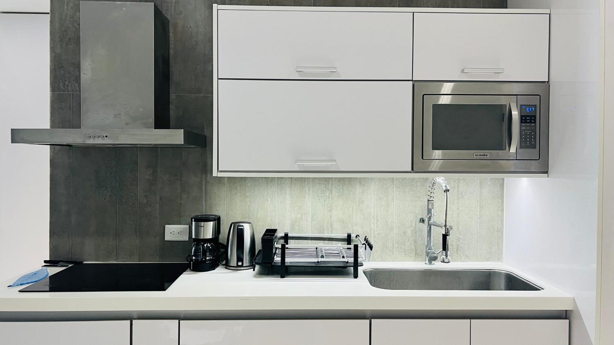 Estudio Y Vehiculo* 5 Avenida Apartamento *