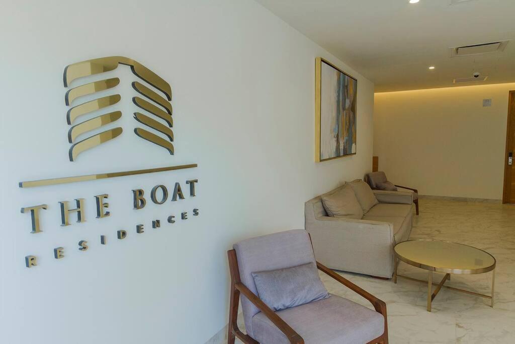 At The Boat & Enjoy The Sea *