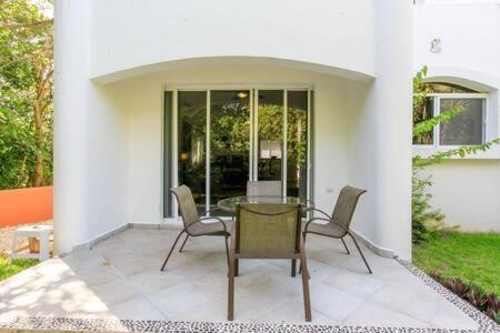 Ideal Family & Friend Trip, Gated Area With Pool Onsite Nhà nghỉ Playa del Carmen