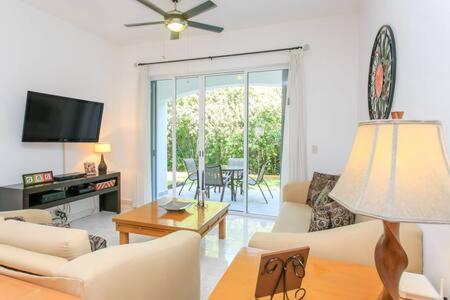 Ideal Family & Friend Trip, Gated Area With Pool Onsite Nhà nghỉ *