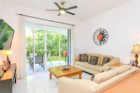 Ideal Family & Friend Trip, Gated Area With Pool Onsite Nhà nghỉ *