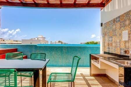 Oceanview Roof Pool By 5th Ave 3min Walk To Holiday home