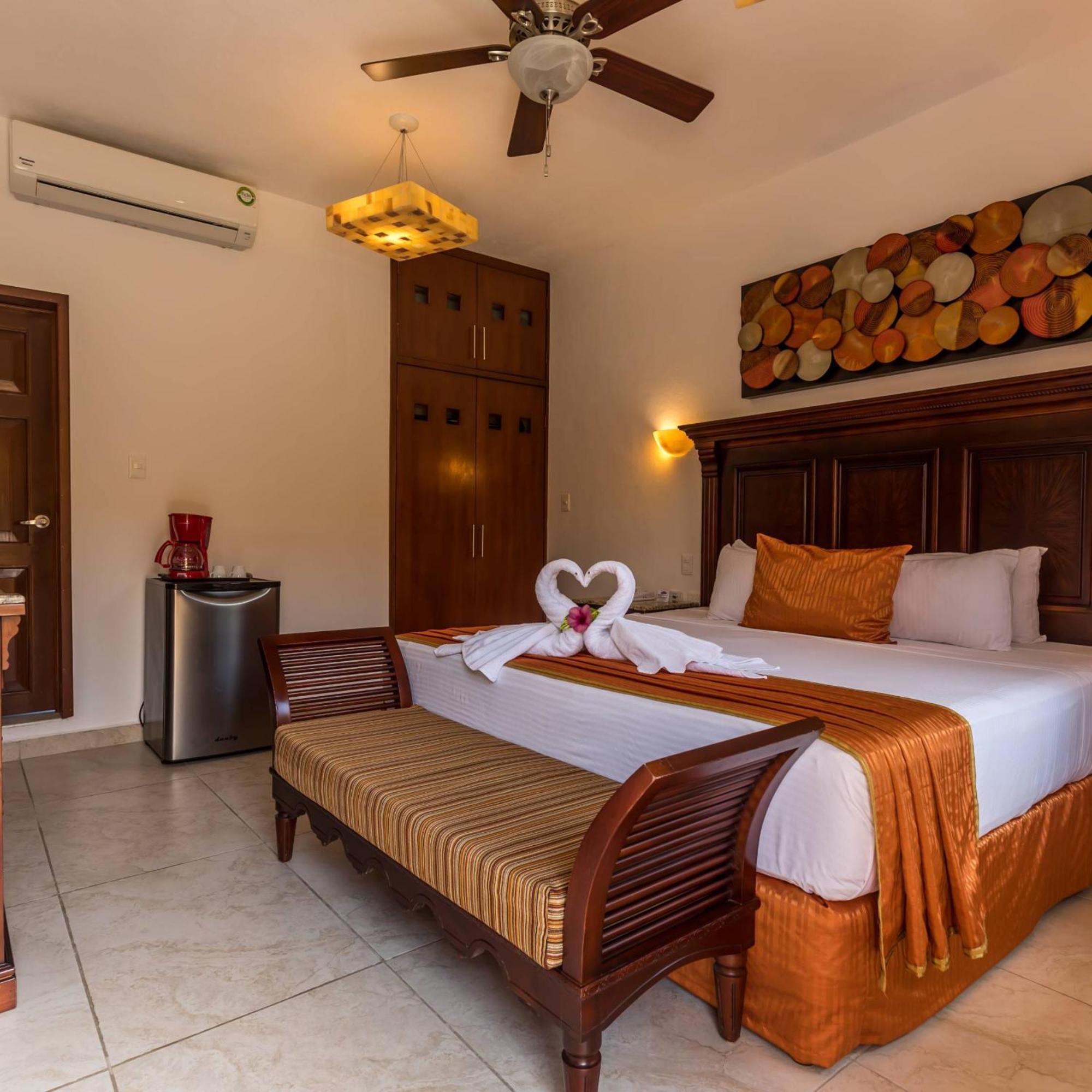 Golondrinas Khách sạn 4*