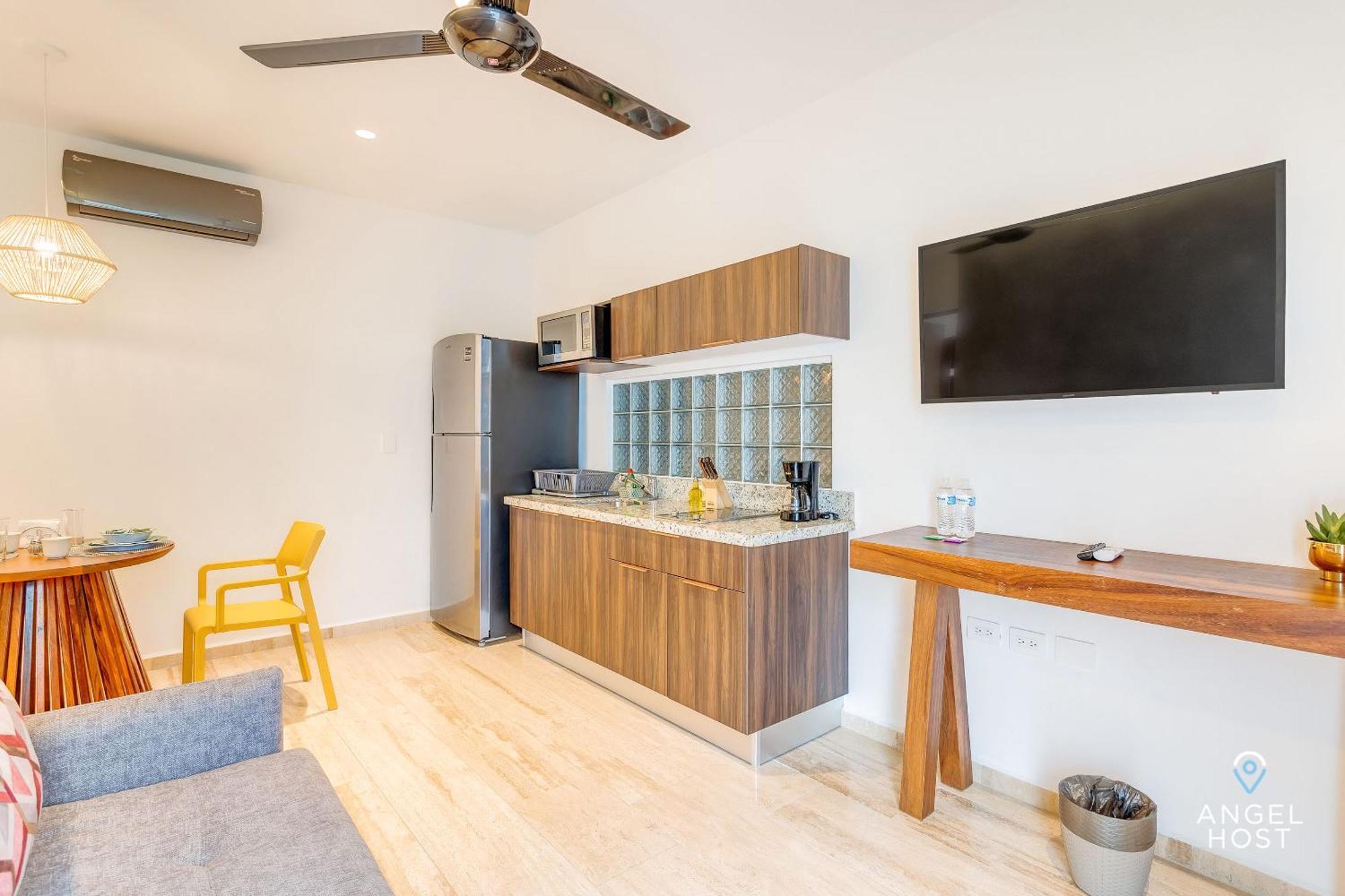 Chic Condotel With Roof Pool 10-min Walk To Apartment Playa del Carmen