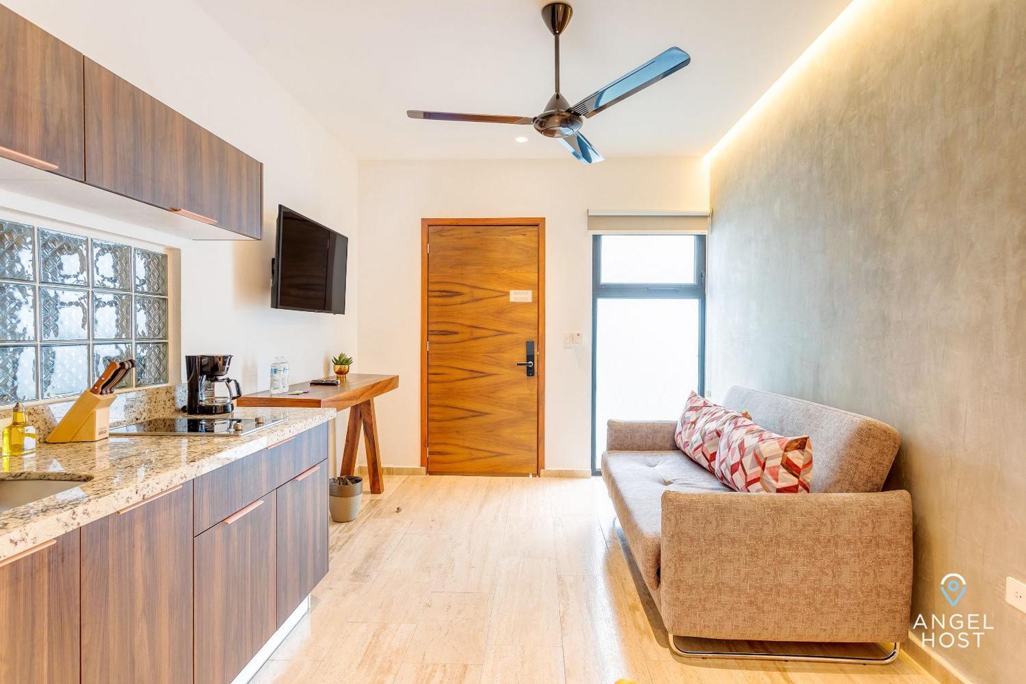 Apartment Chic Condotel With Roof Pool 10-min Walk To