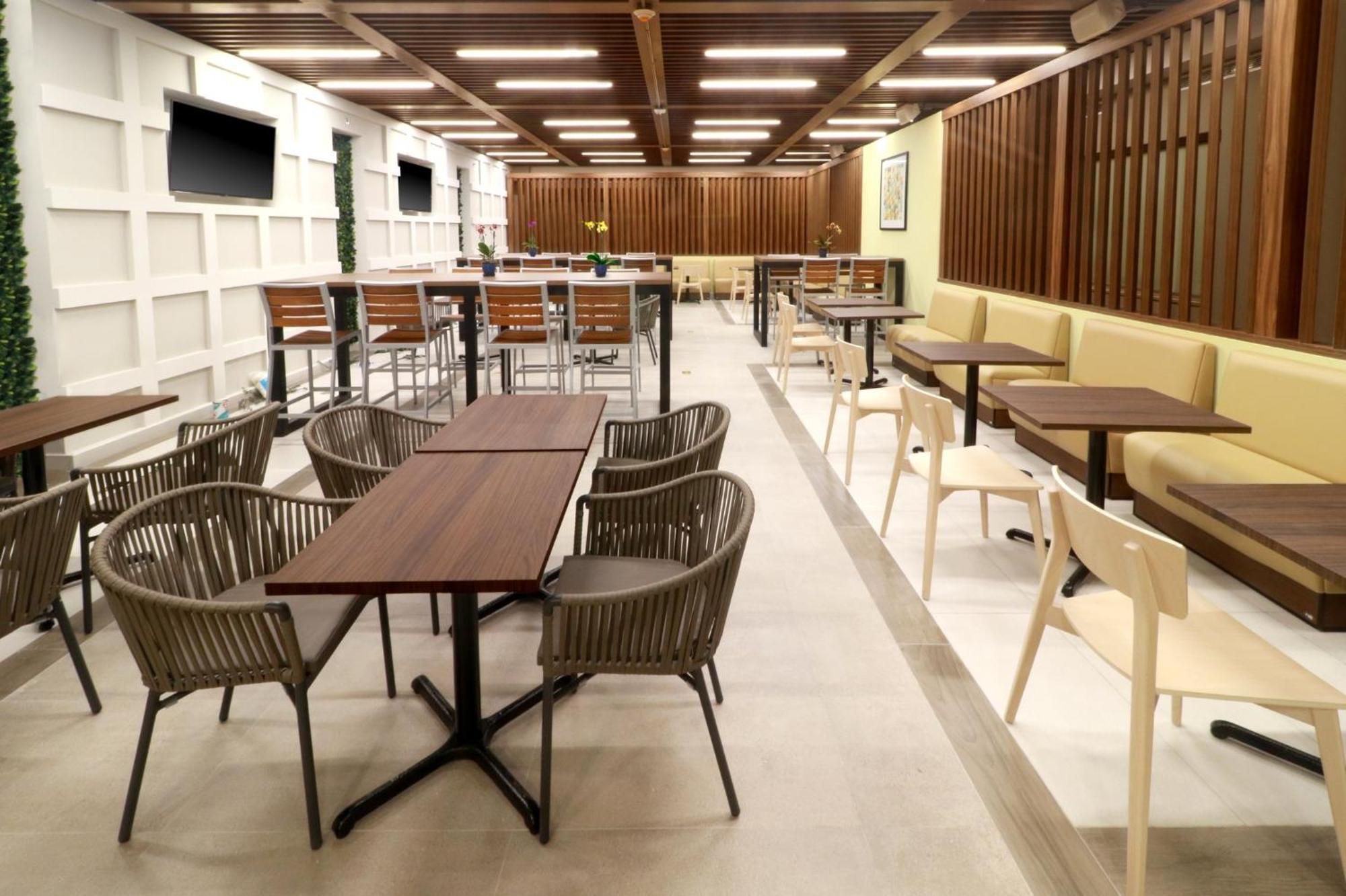 Express&suites - Playa Del Carmen, An Ihg Hotel 3*