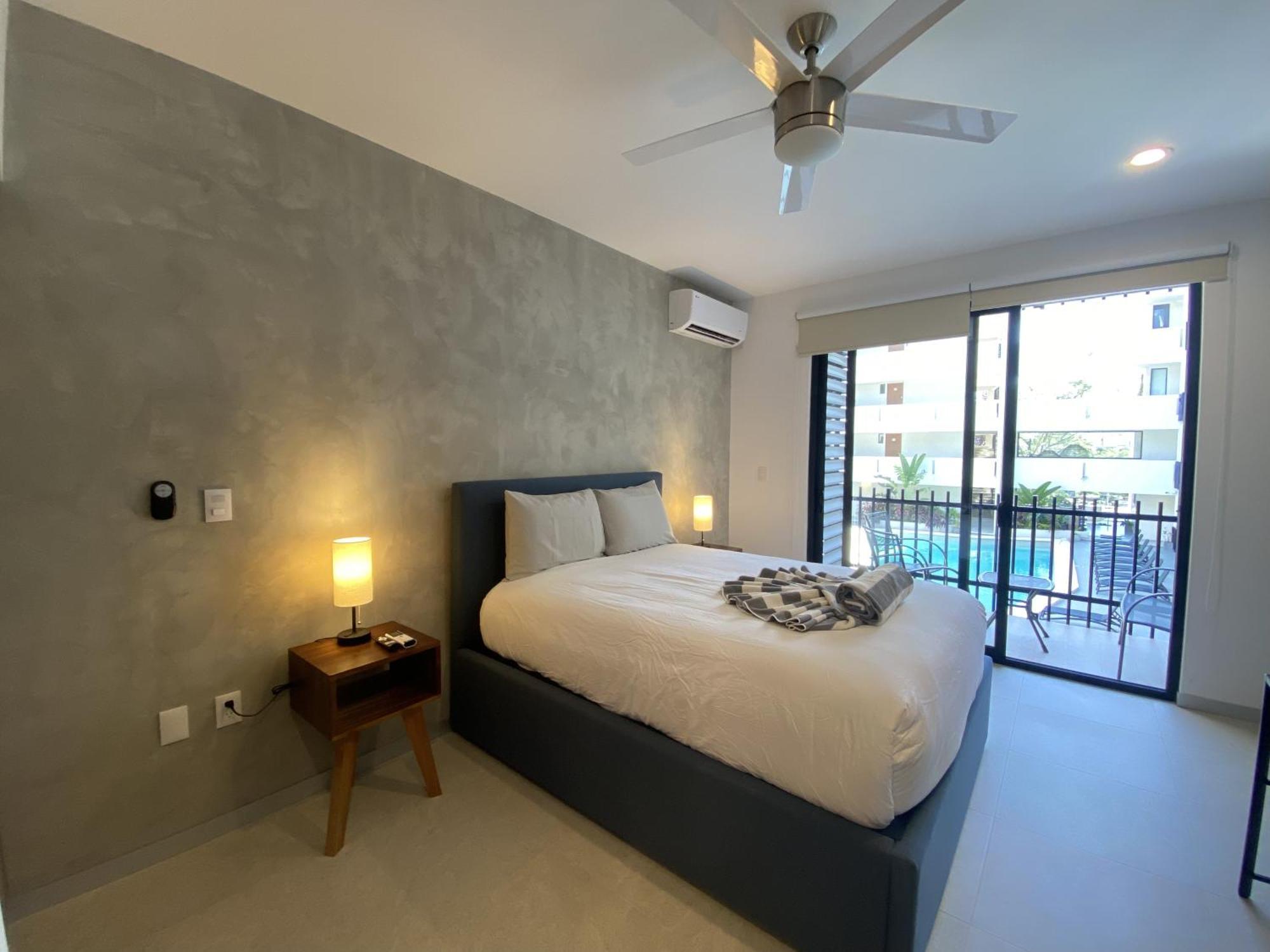 Stylish 1br Near Attractions, 2 Incredible Pools, Gym,cinema Apartment *